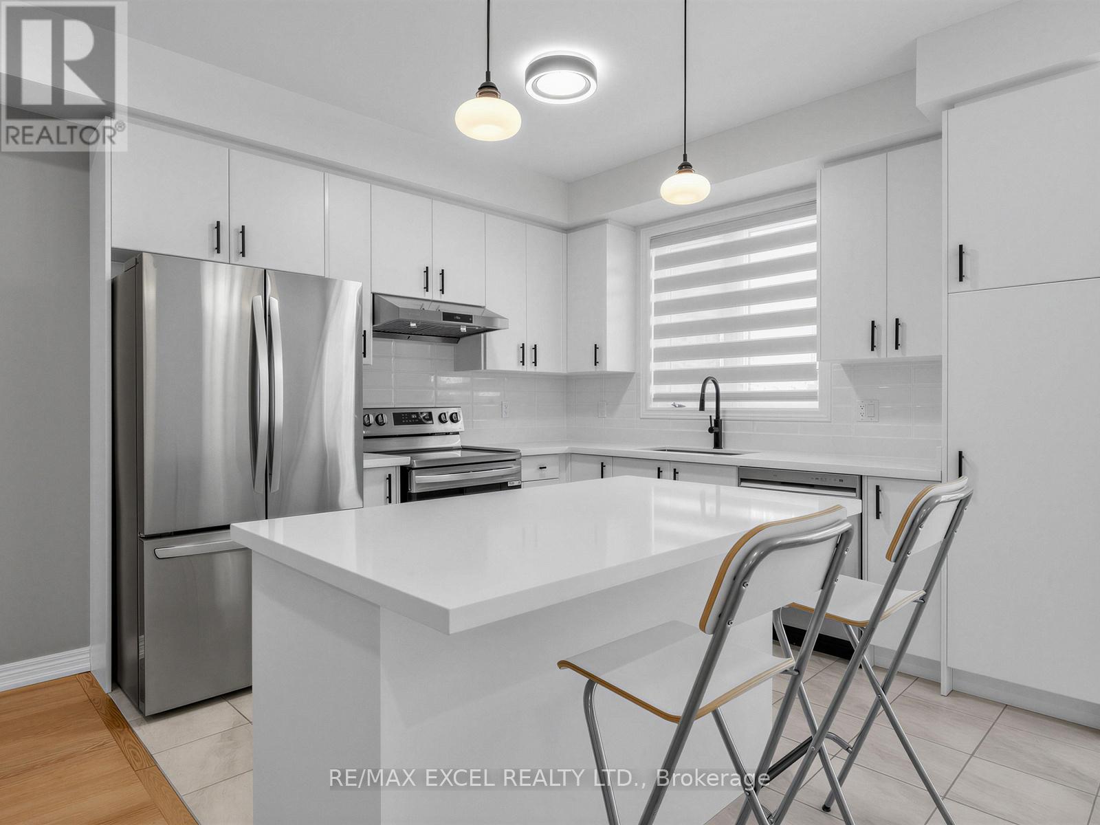 966 Cormorant Path, Pickering, Ontario  L1X 0P5 - Photo 9 - E12933706