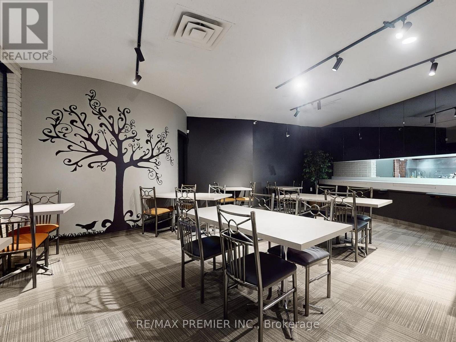 100, 103 - 3390 SOUTH SERVICE ROAD, Burlington, Ontario