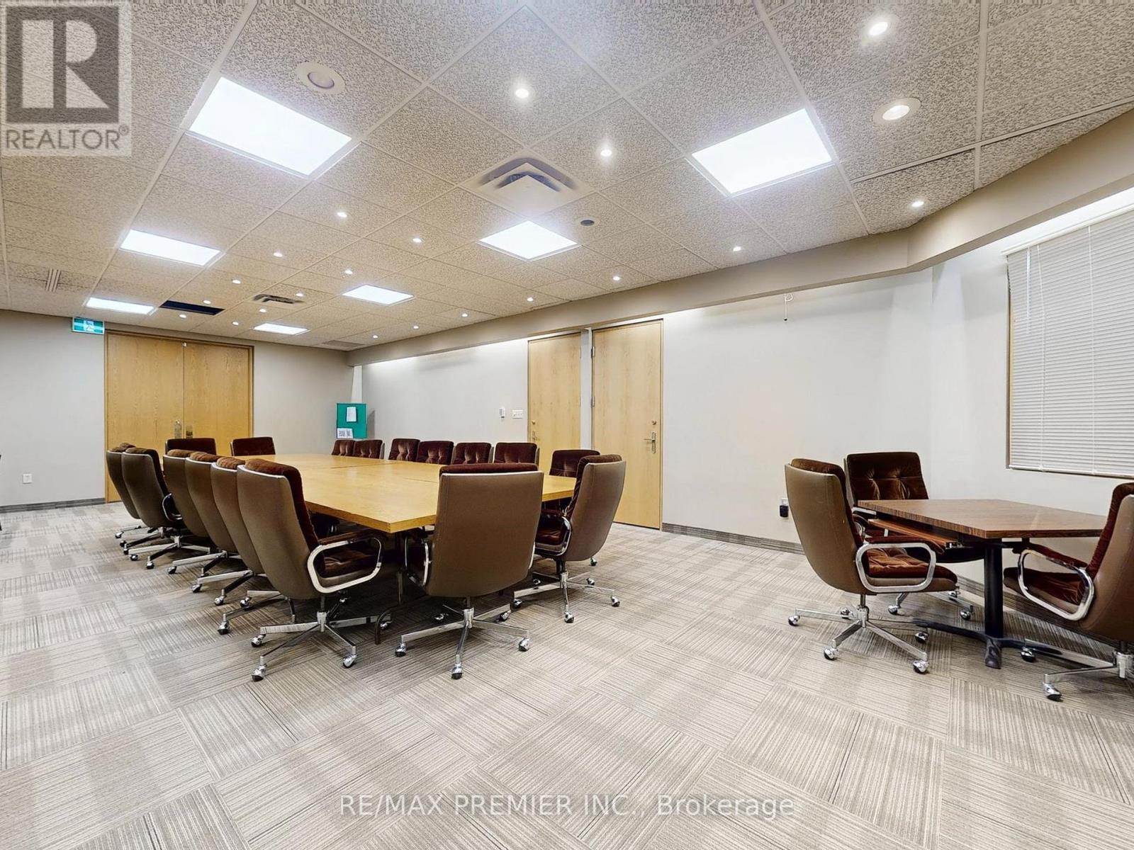 100, 103 - 3390 South Service Road, Burlington, Ontario  L7N 3J5 - Photo 18 - W12933708