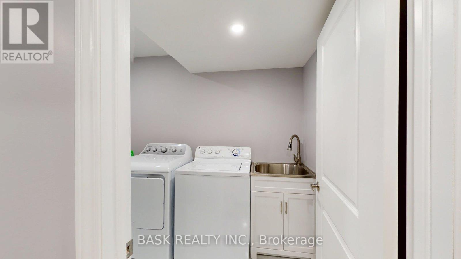 51 Harvest Moon Drive, Caledon, Ontario  L7E 2L2 - Photo 42 - W12933718