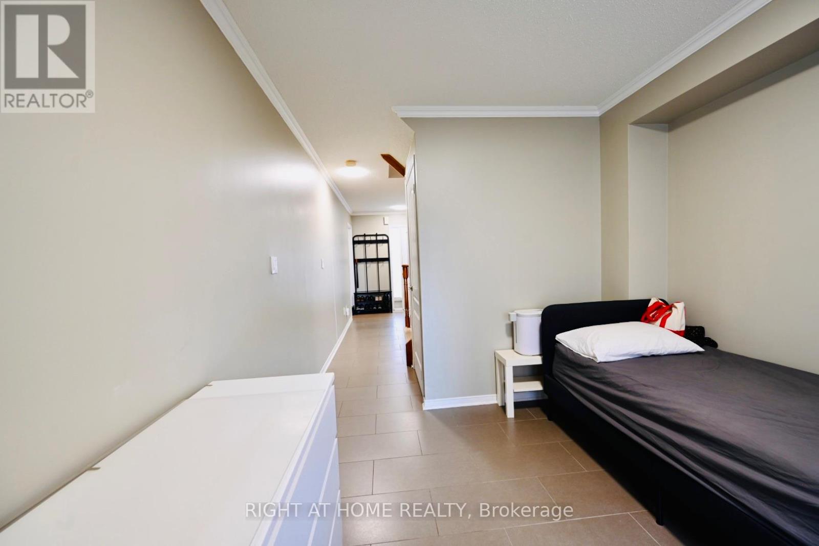 1 - 11 West Deane Park Drive, Toronto, Ontario  M9B 2R5 - Photo 19 - W12933726