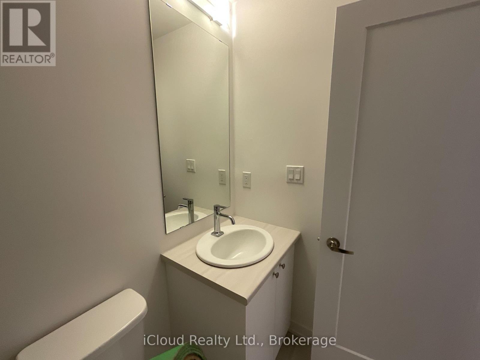 25 Palace St Street, Kitchener, Ontario  N2E 3M6 - Photo 10 - X12933724