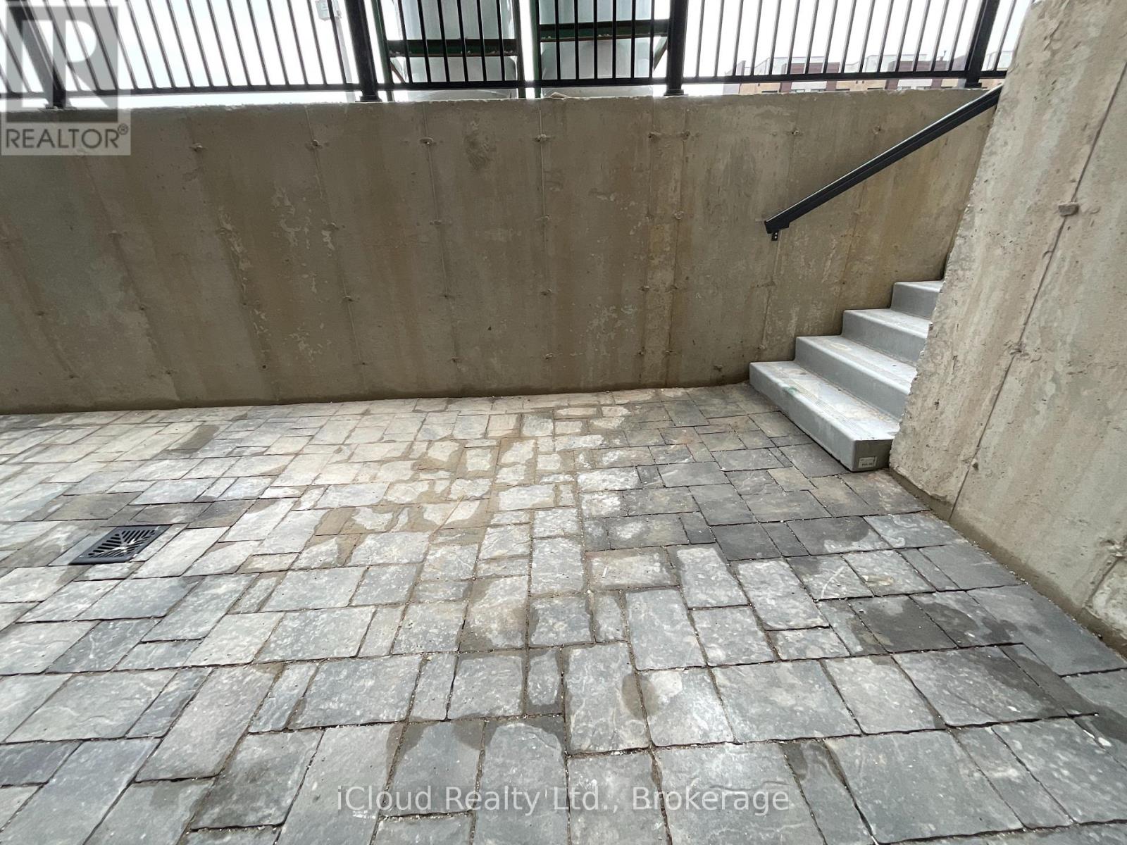 25 Palace St Street, Kitchener, Ontario  N2E 3M6 - Photo 3 - X12933724