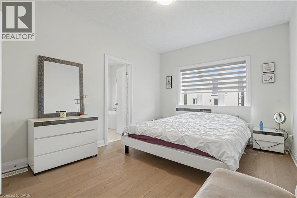 581 Benninger Drive, Kitchener, Ontario  N2E 0H8 - Photo 16 - 40815978