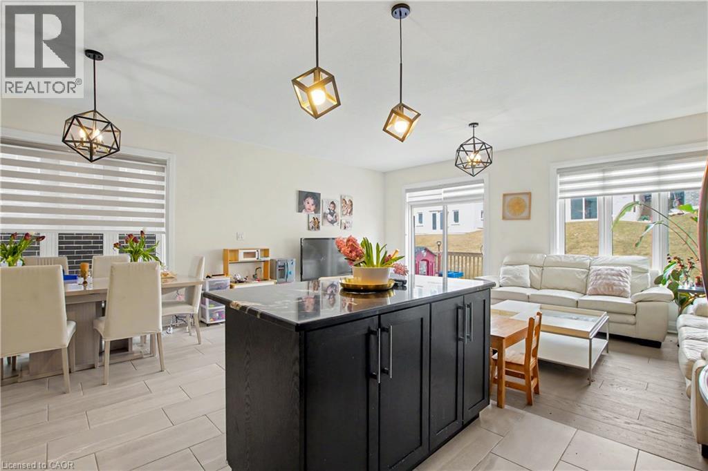 581 Benninger Drive, Kitchener, Ontario  N2E 0H8 - Photo 7 - 40815978