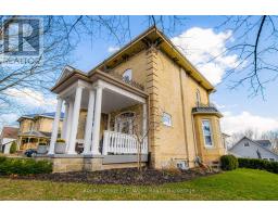 18 MAIN STREET E, Norwich, Ontario