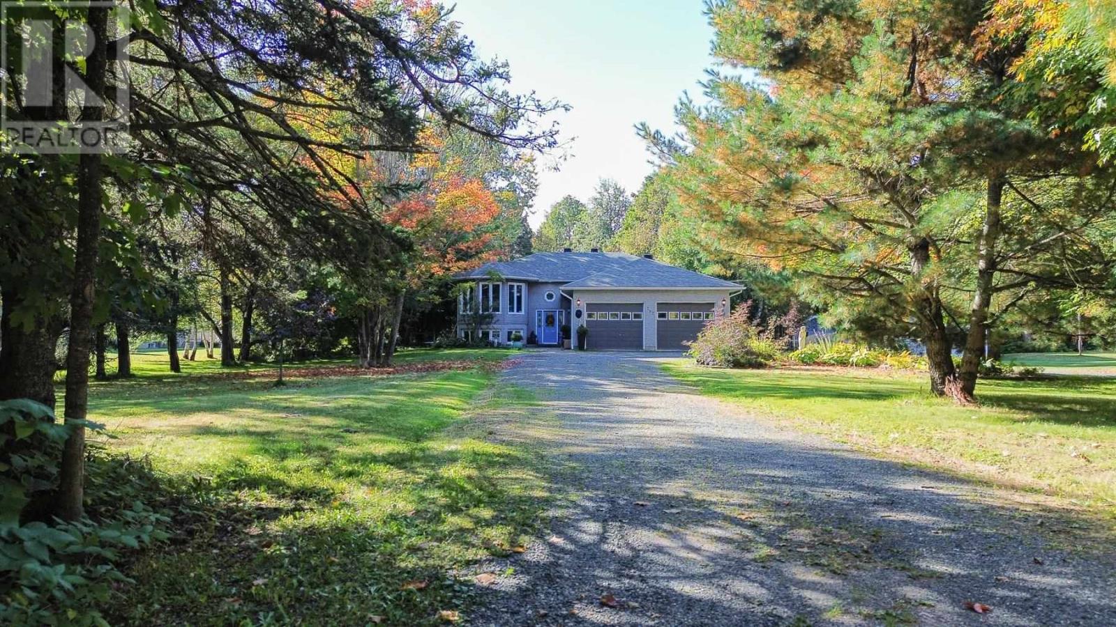 797 Fifth Lin E, Sault Ste. Marie, Ontario  P6A 6J8 - Photo 40 - SM260039