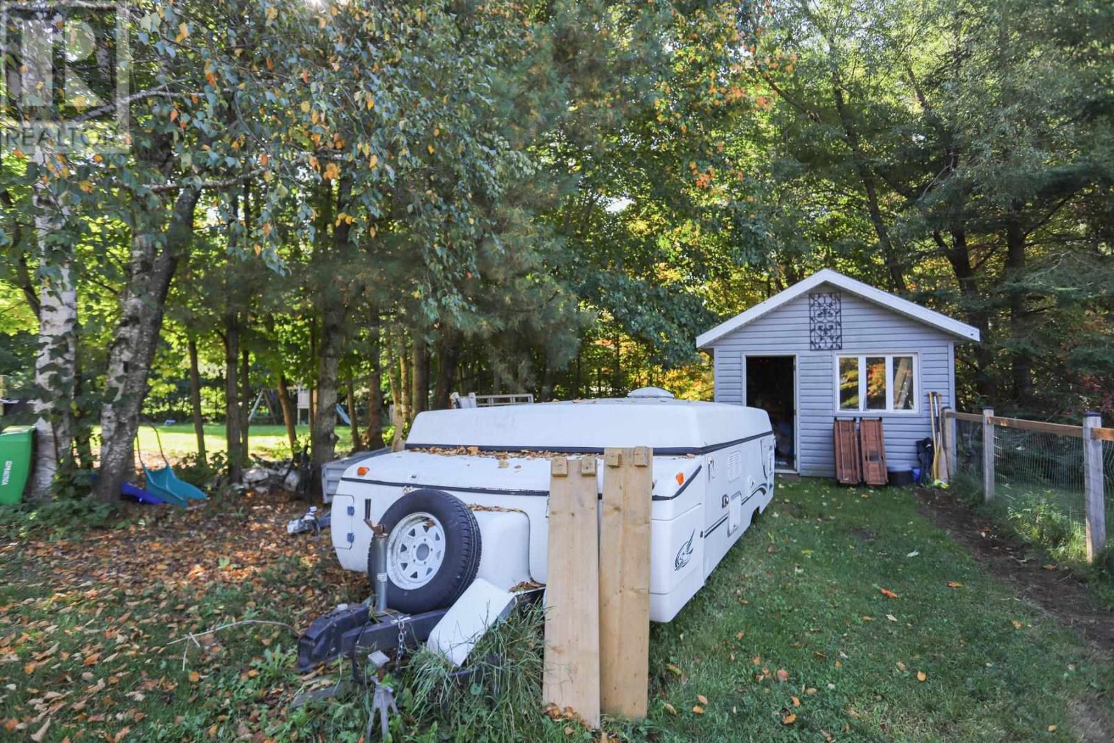 797 Fifth Lin E, Sault Ste. Marie, Ontario  P6A 6J8 - Photo 47 - SM260039