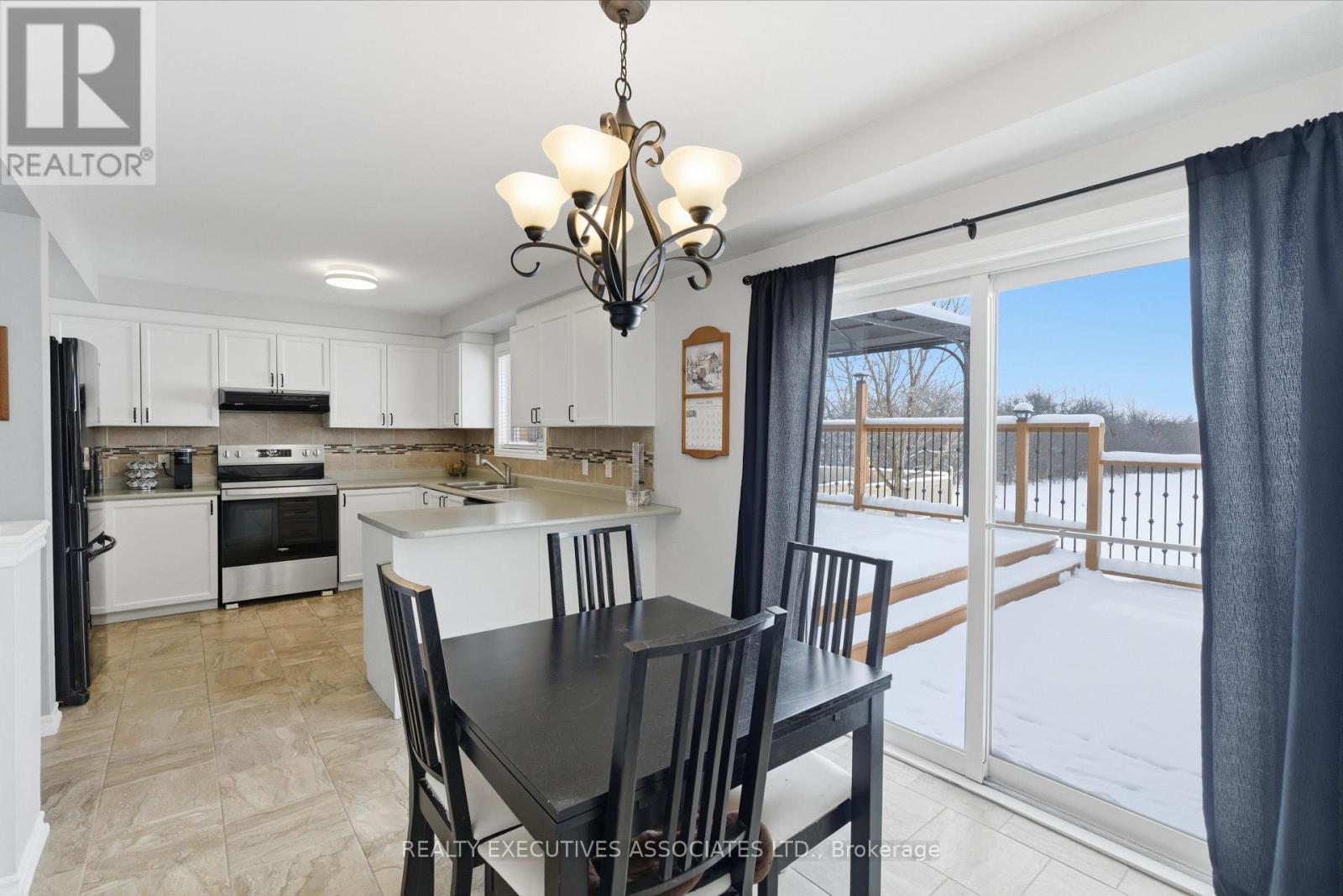 71 Truax Street, Kawartha Lakes, Ontario  K9V 0E3 - Photo 13 - X12933812