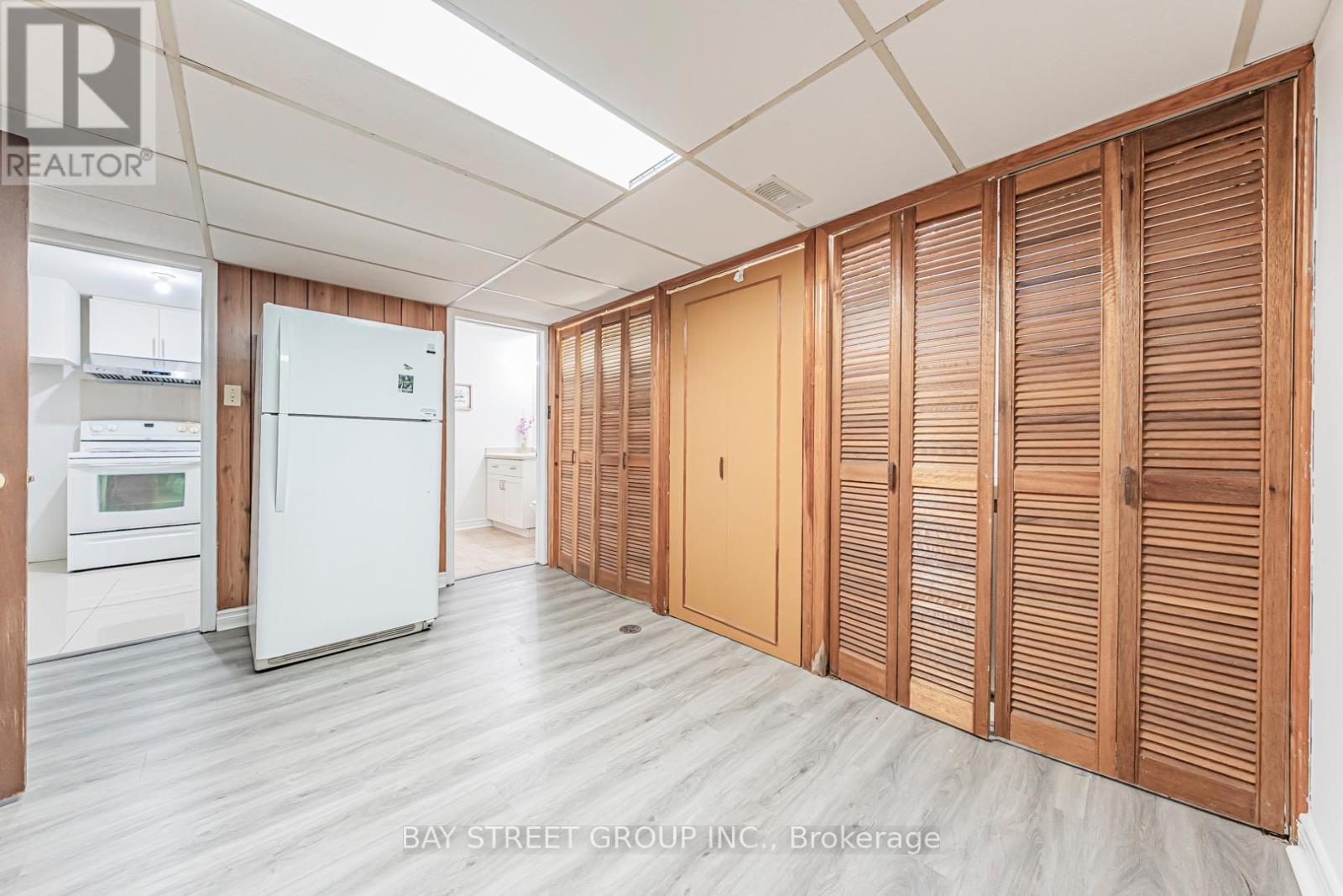 4 Sir Brandiles Place, Markham, Ontario  L3P 2Z5 - Photo 27 - N12874266