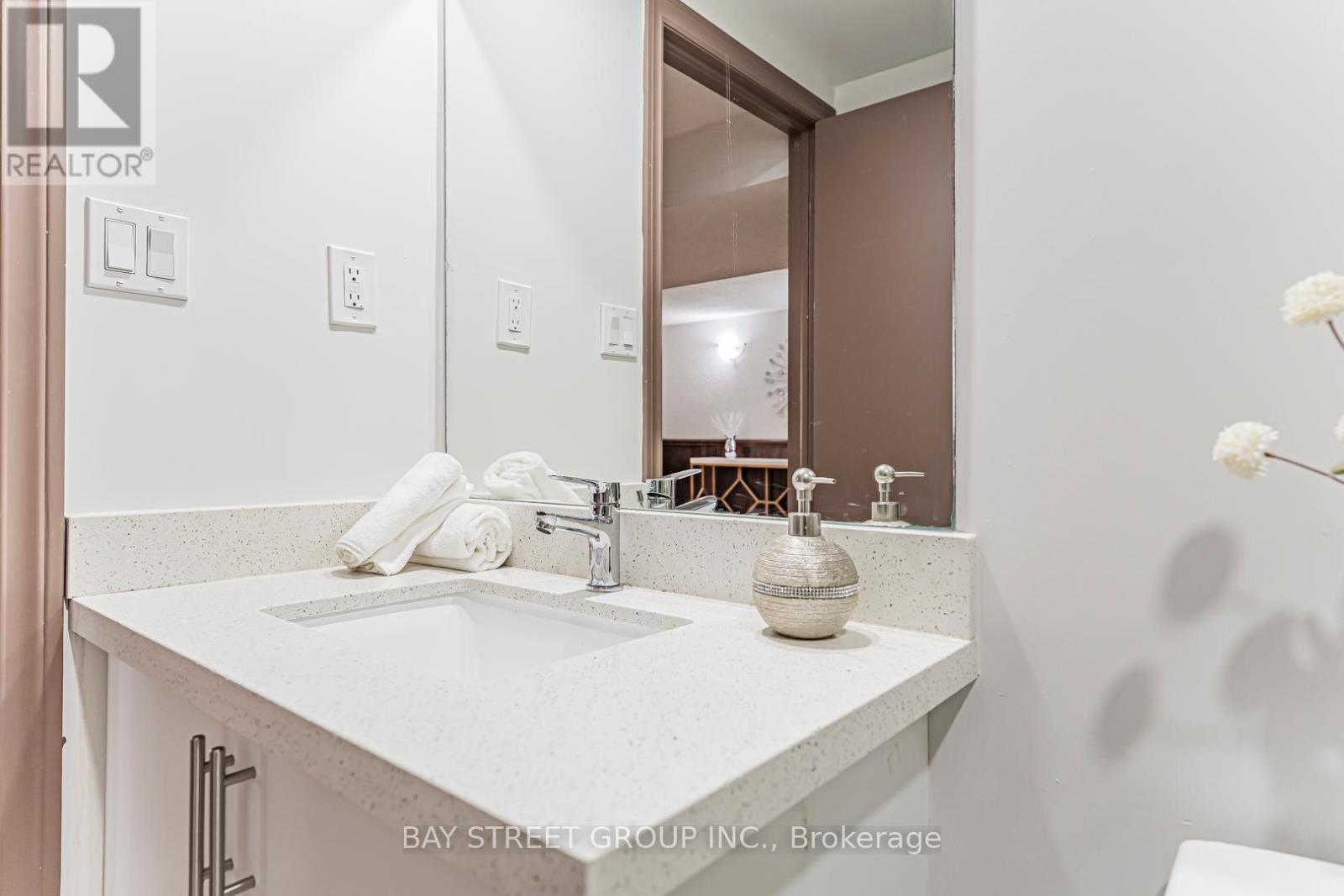 4 Sir Brandiles Place, Markham, Ontario  L3P 2Z5 - Photo 42 - N12874266