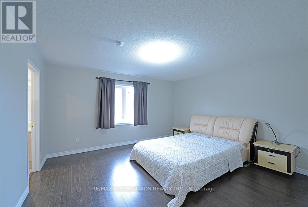 48 Ayhart Street, Markham, Ontario  L6E 1H4 - Photo 13 - N12932806