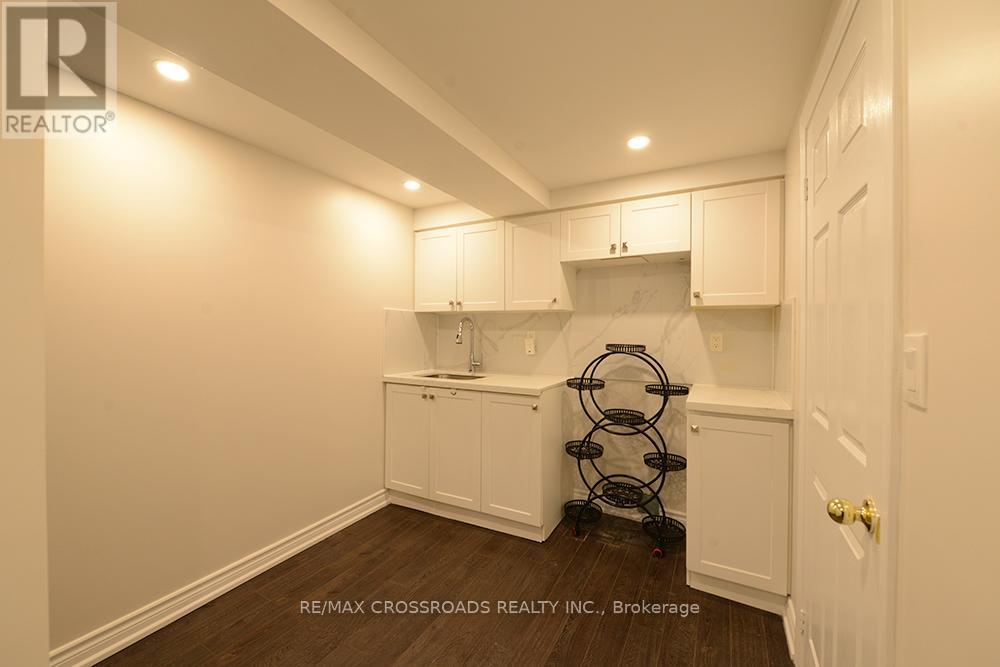 48 Ayhart Street, Markham, Ontario  L6E 1H4 - Photo 20 - N12932806