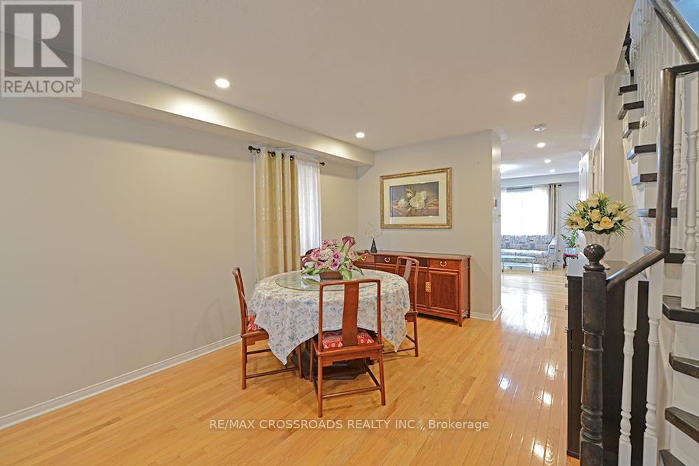 48 Ayhart Street, Markham, Ontario  L6E 1H4 - Photo 4 - N12932806