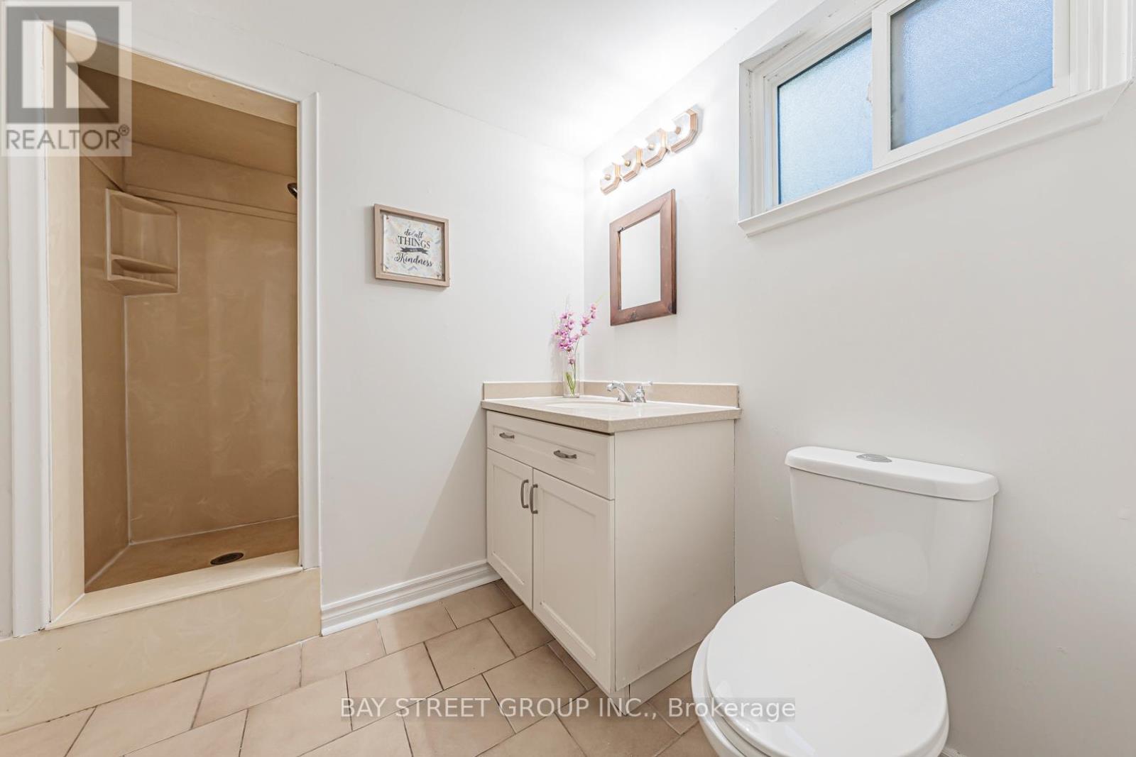 4 Sir Brandiles Place, Markham, Ontario  L3P 2Z5 - Photo 34 - N12874266