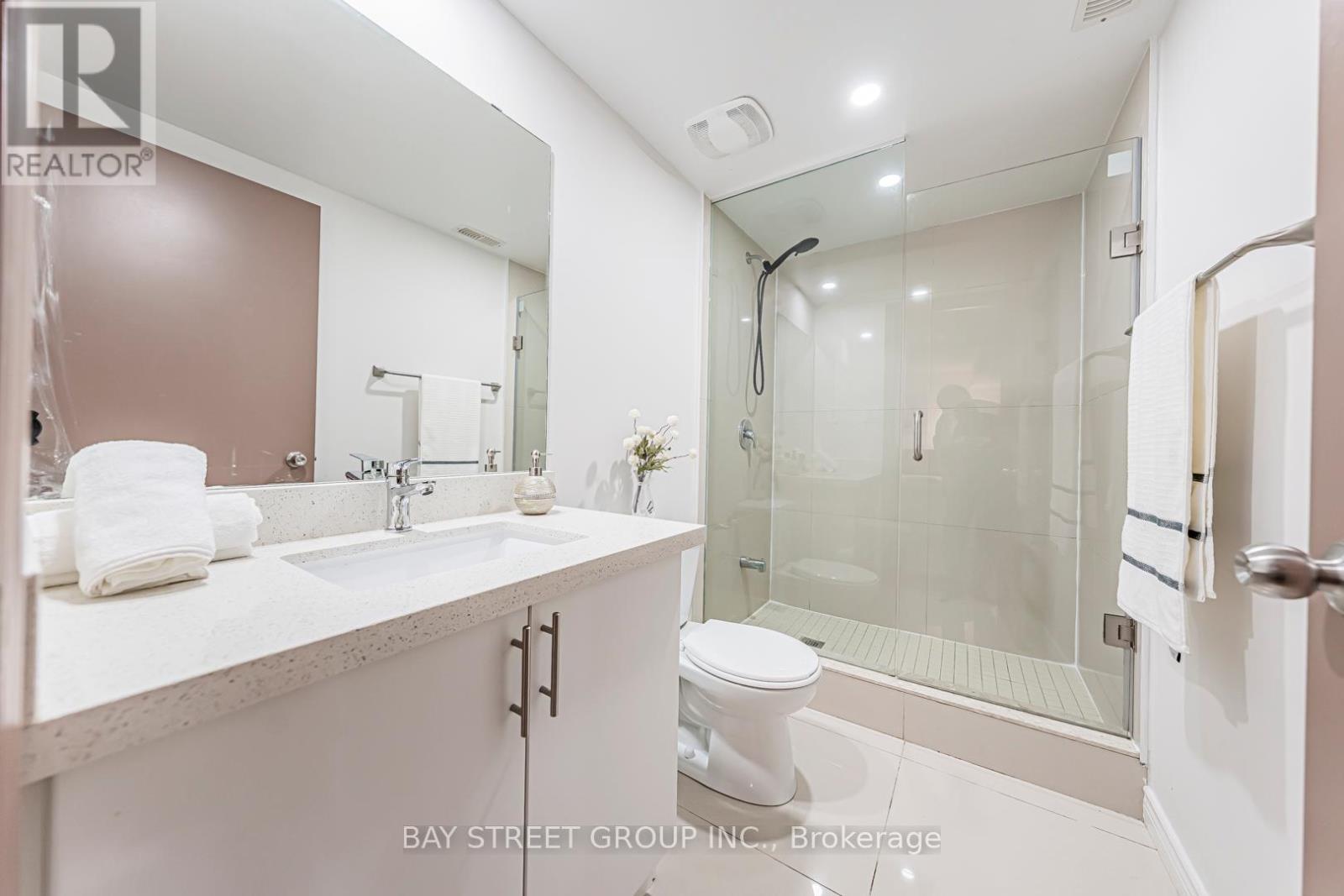 4 Sir Brandiles Place, Markham, Ontario  L3P 2Z5 - Photo 43 - N12874266