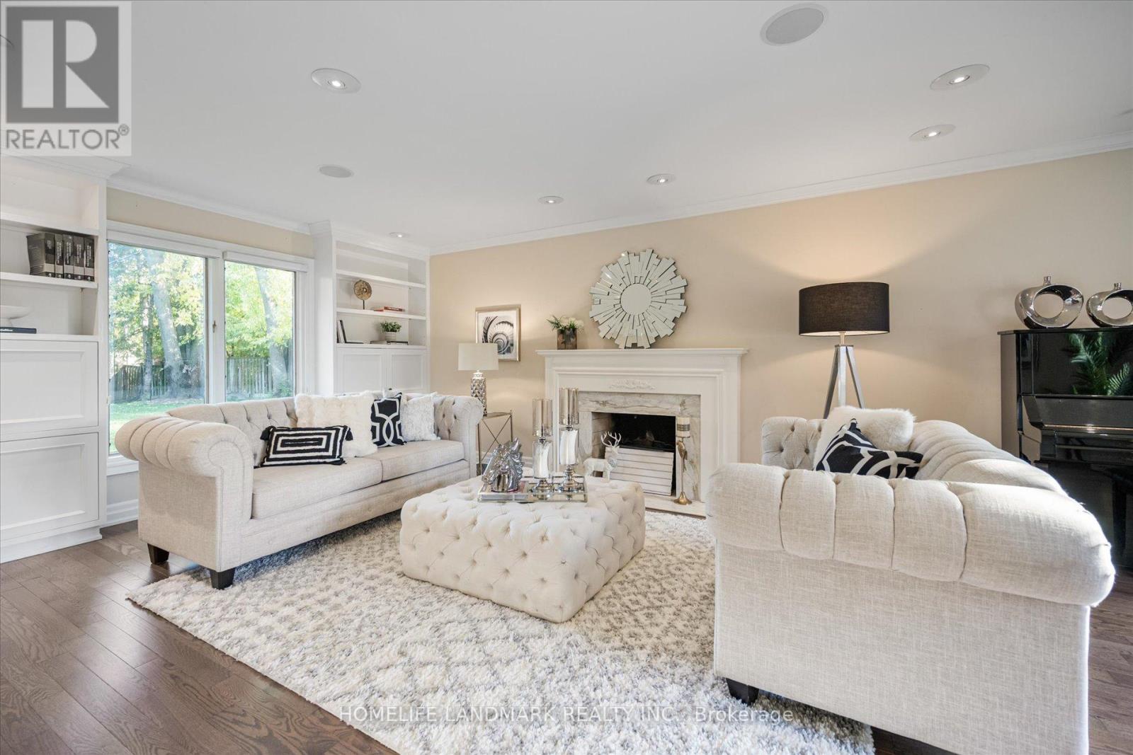 3 Old English Lane, Markham, Ontario  L3T 2T8 - Photo 3 - N12933676