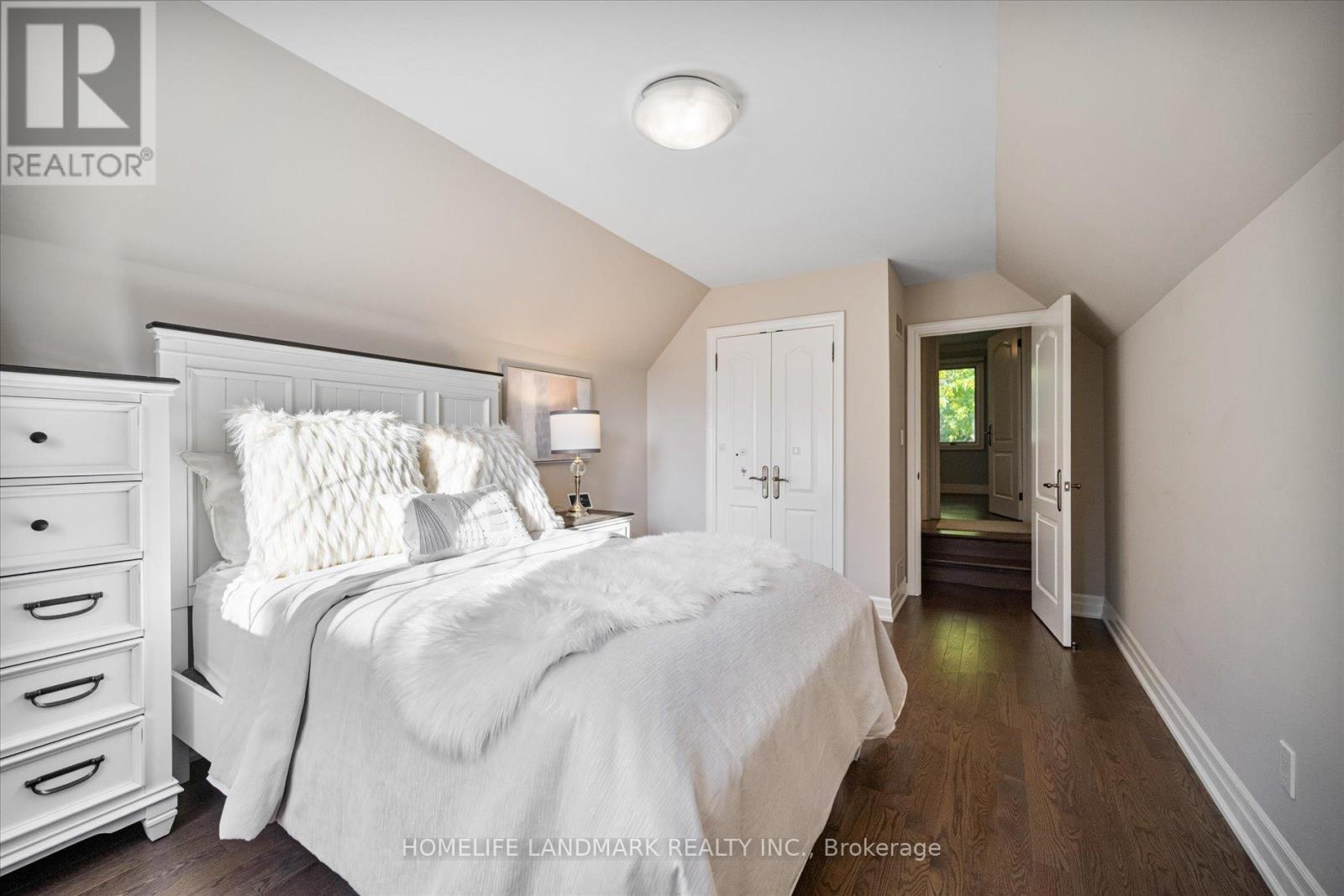 3 Old English Lane, Markham, Ontario  L3T 2T8 - Photo 25 - N12933676