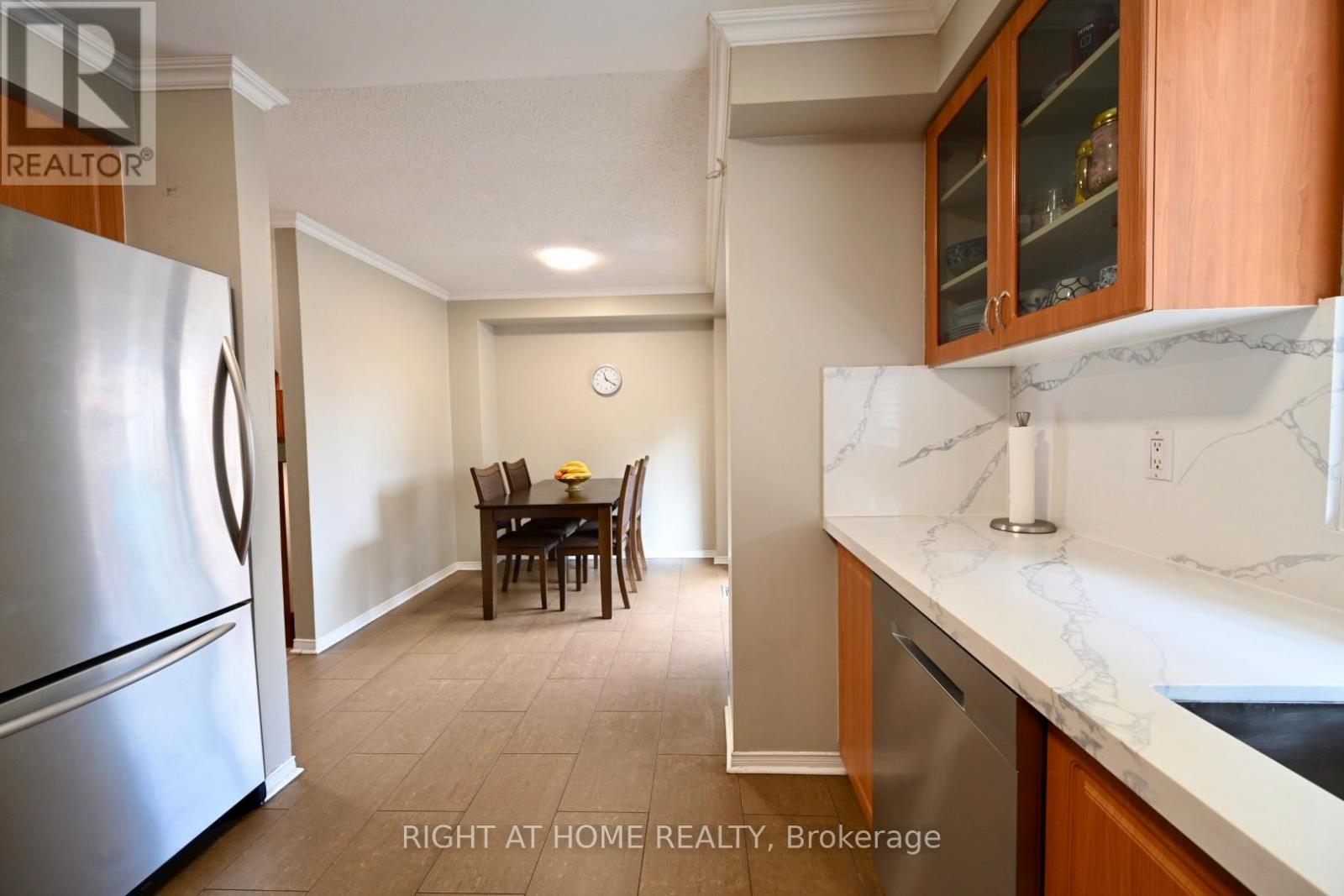 1 - 11 West Deane Park Drive, Toronto, Ontario  M9B 2R5 - Photo 22 - W12933726