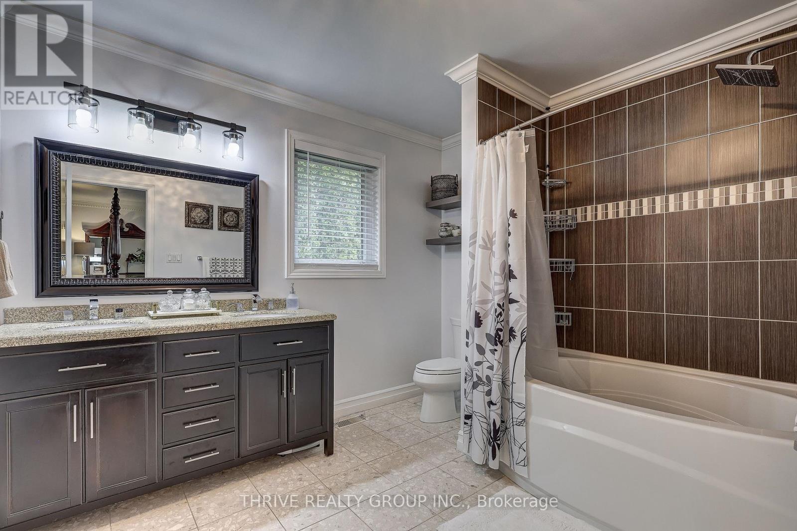 25034 Melbourne Road, Strathroy-Caradoc, Ontario  N7G 3H5 - Photo 10 - X12933788