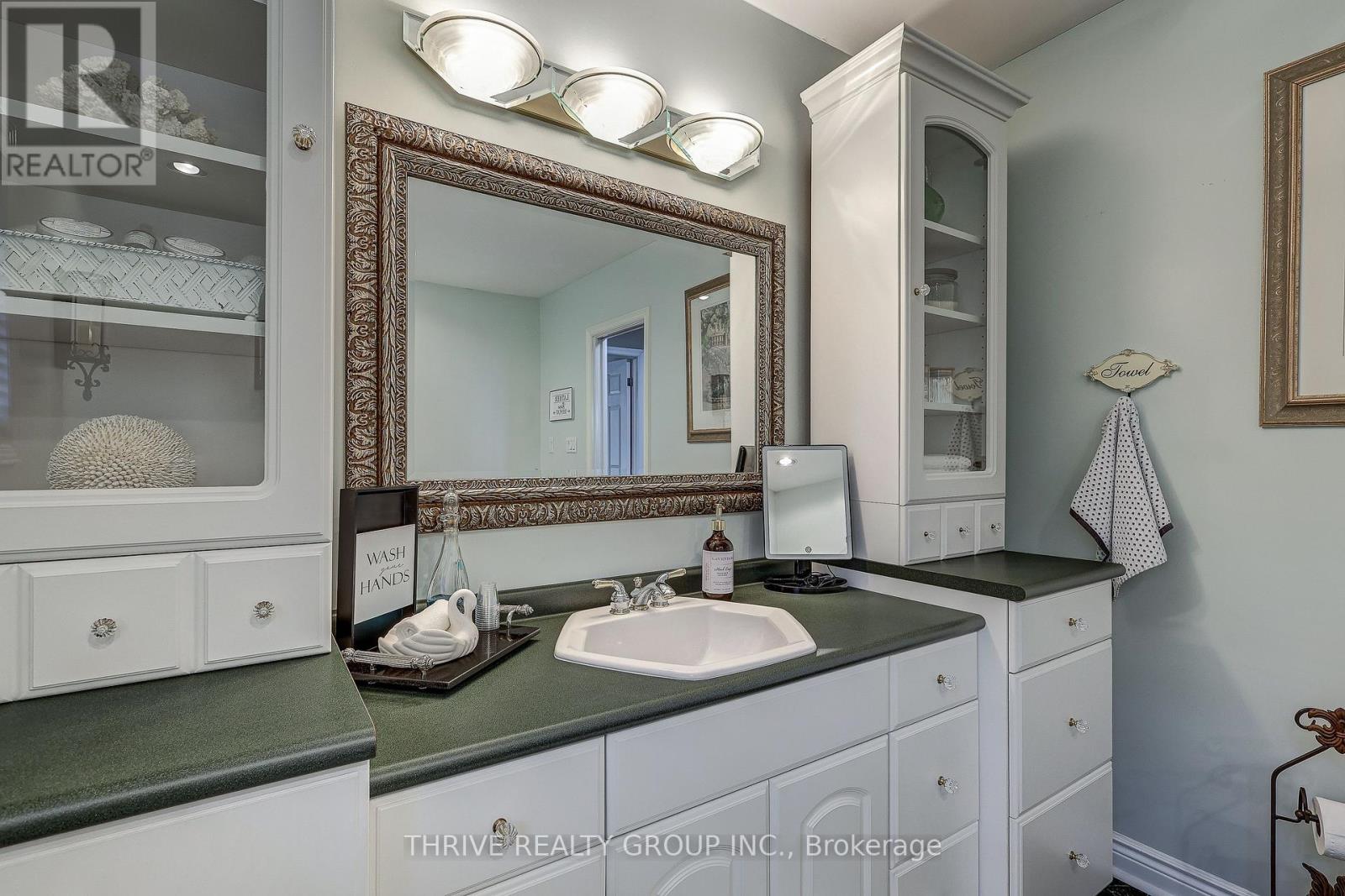 25034 Melbourne Road, Strathroy-Caradoc, Ontario  N7G 3H5 - Photo 14 - X12933788