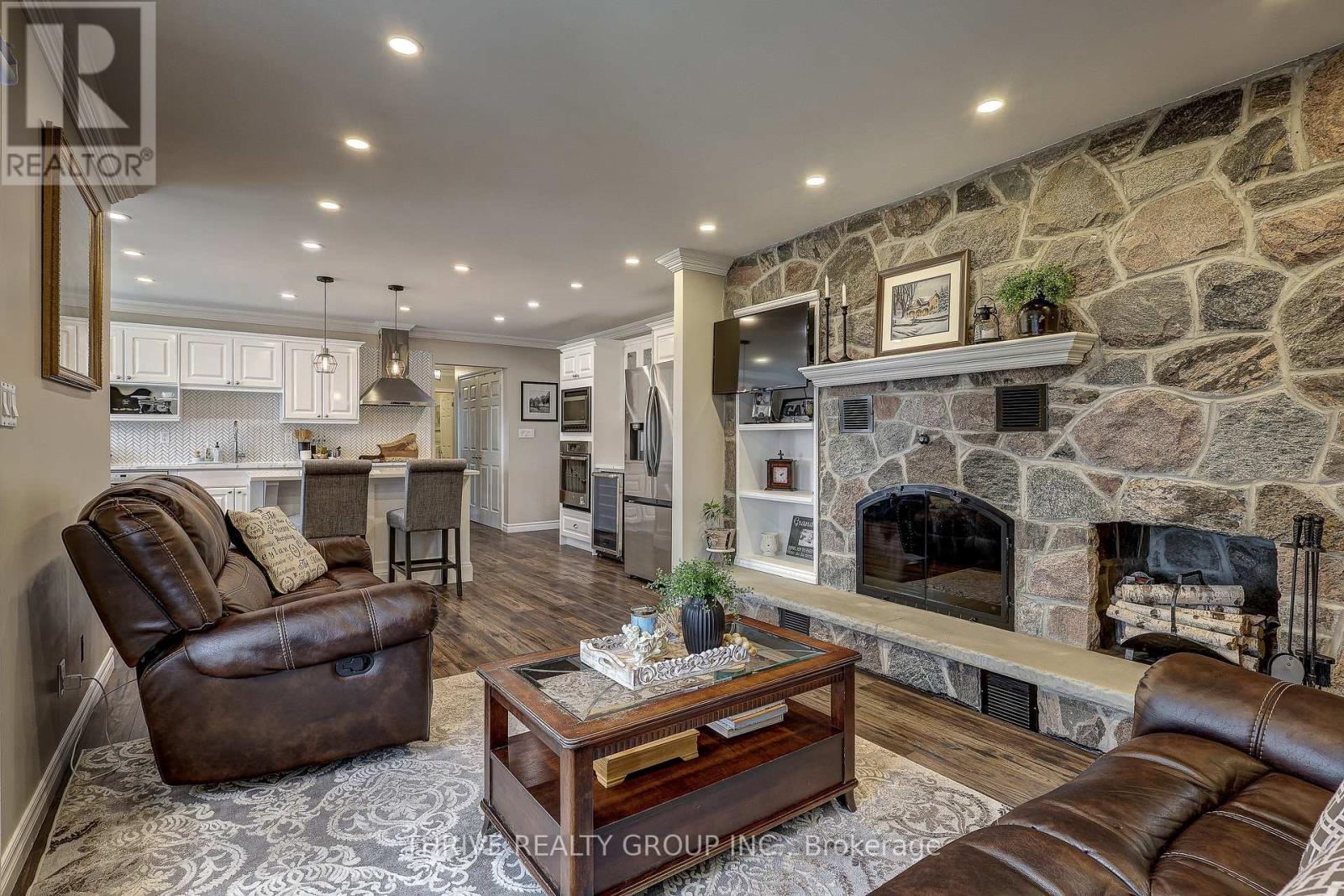 25034 Melbourne Road, Strathroy-Caradoc, Ontario  N7G 3H5 - Photo 15 - X12933788