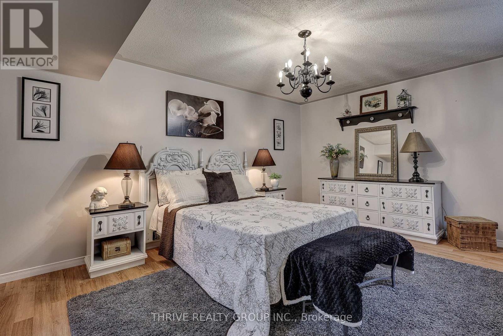 25034 Melbourne Road, Strathroy-Caradoc, Ontario  N7G 3H5 - Photo 34 - X12933788