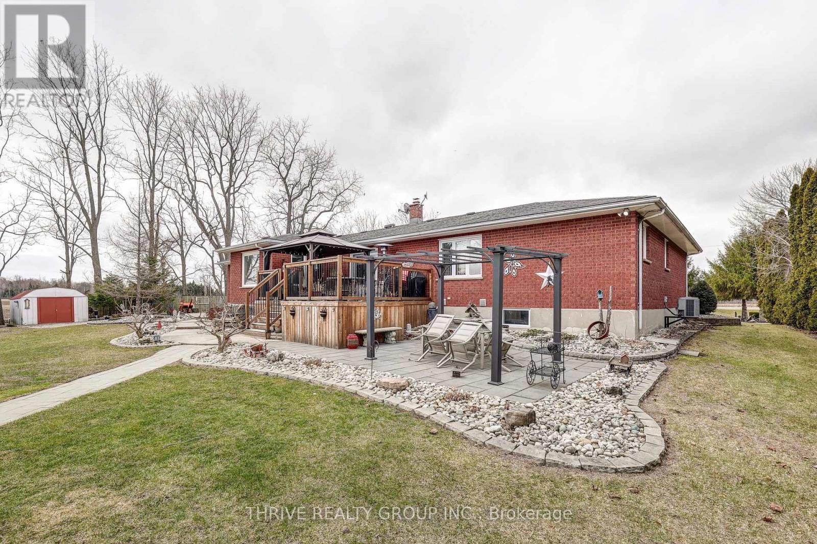 25034 Melbourne Road, Strathroy-Caradoc, Ontario  N7G 3H5 - Photo 43 - X12933788