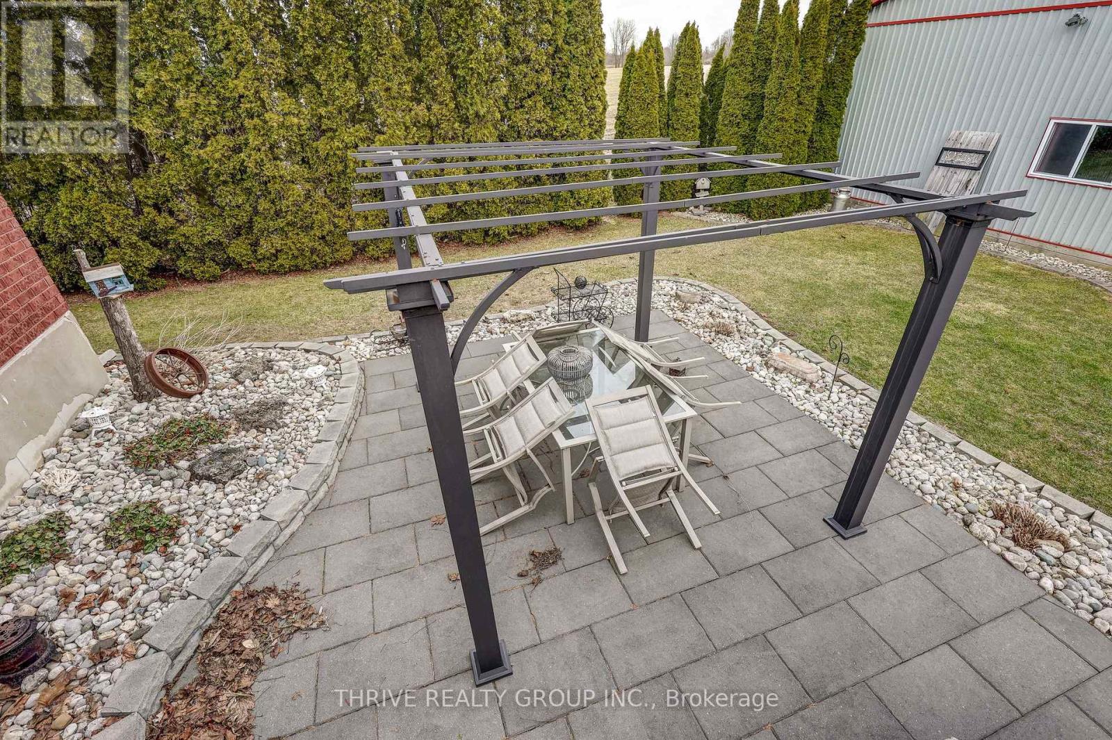 25034 Melbourne Road, Strathroy-Caradoc, Ontario  N7G 3H5 - Photo 44 - X12933788