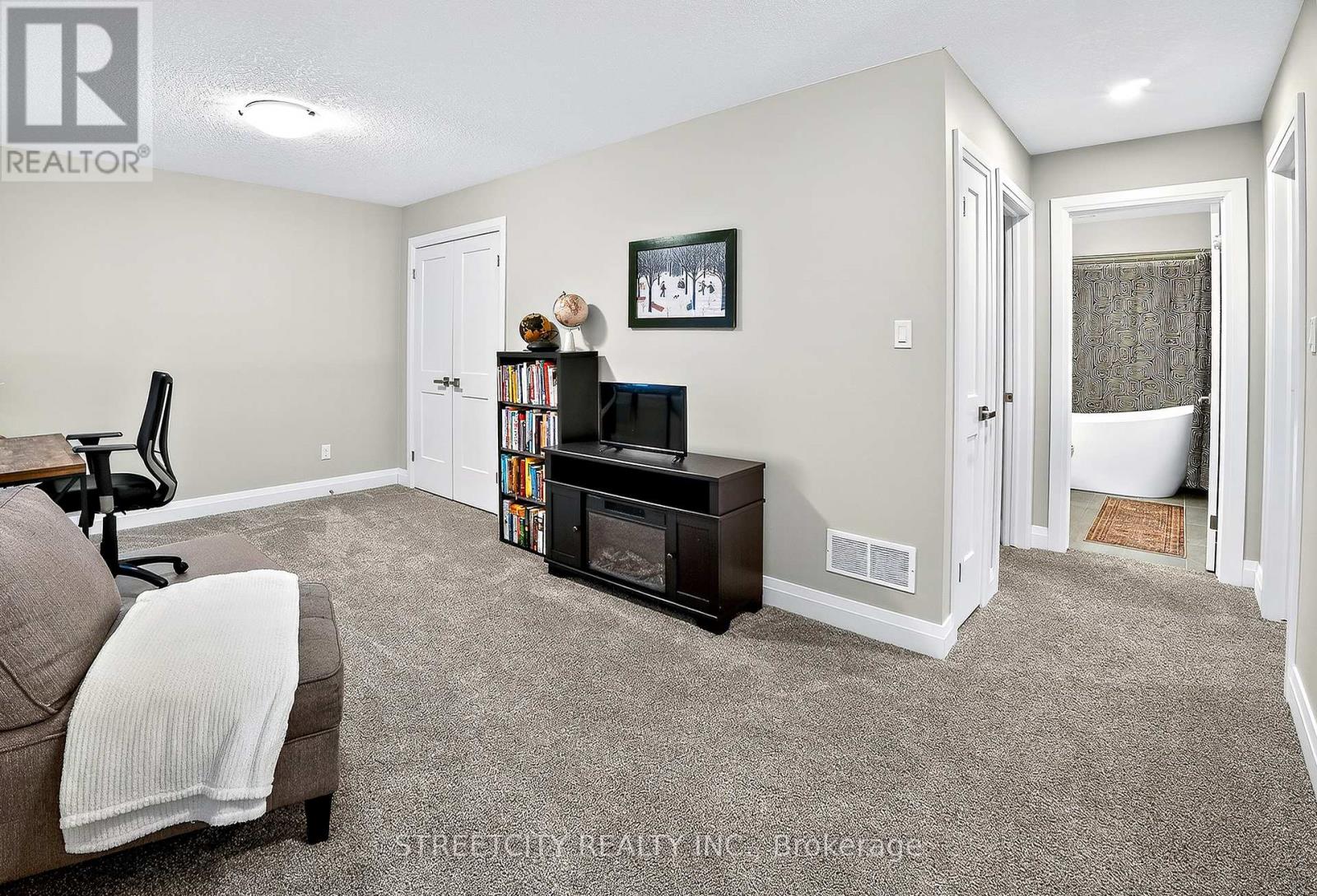 56 Compress Trail, Central Elgin, Ontario  L5G 4T8 - Photo 24 - X12933814