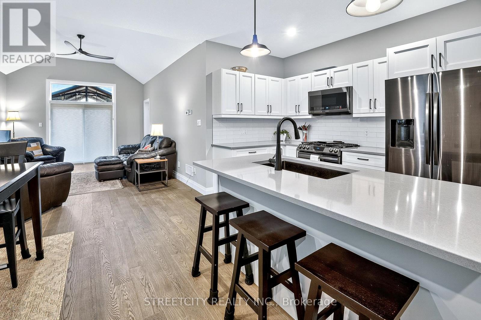 56 Compress Trail, Central Elgin, Ontario  L5G 4T8 - Photo 3 - X12933814