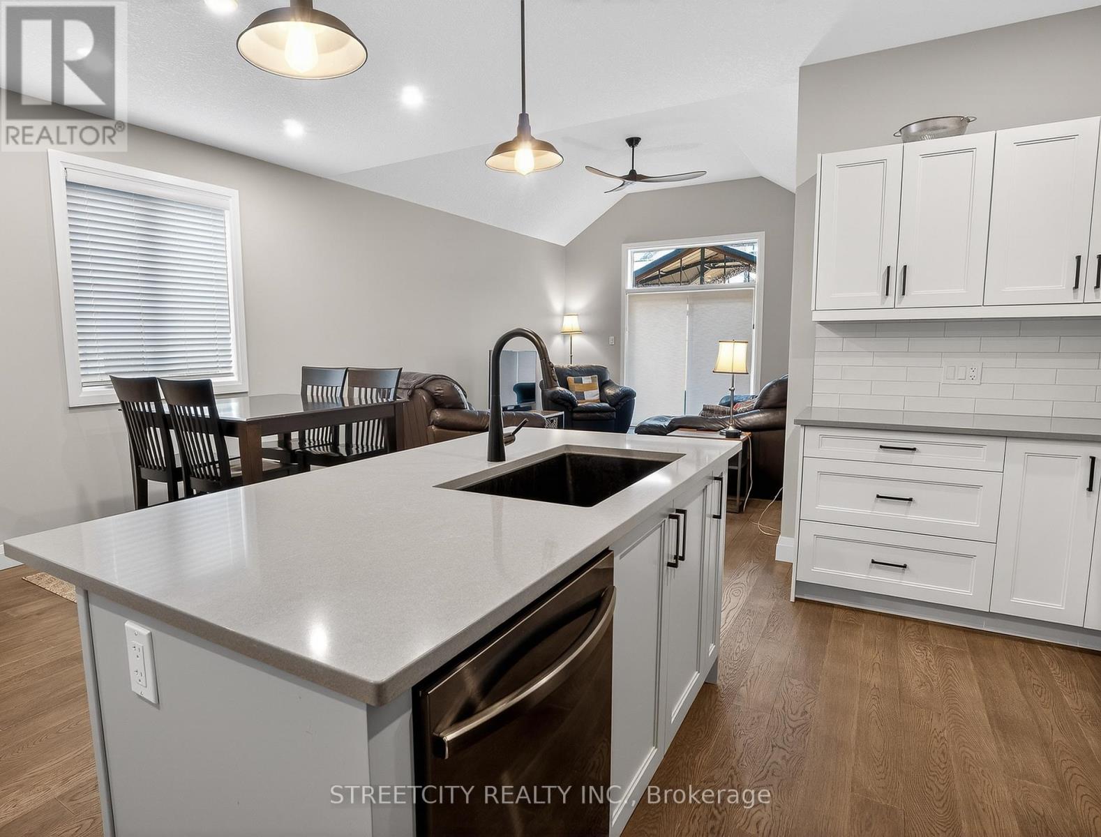 56 Compress Trail, Central Elgin, Ontario  L5G 4T8 - Photo 6 - X12933814