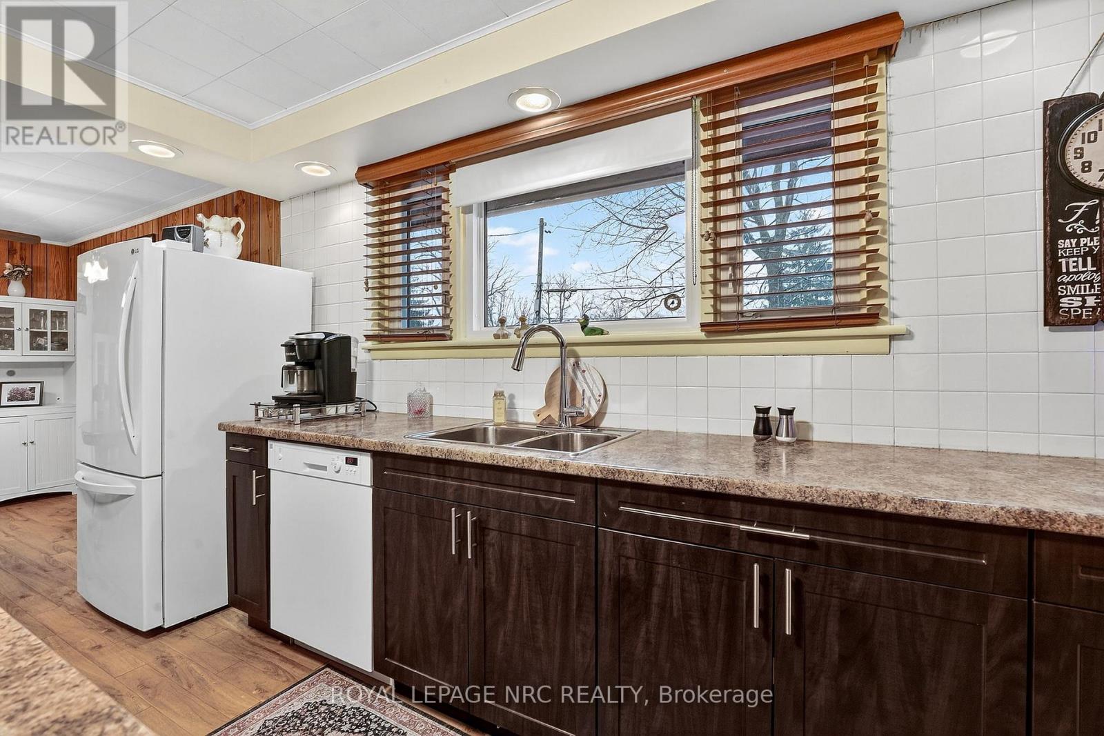 700 Lakeside Road, Fort Erie, Ontario  L2A 4Y5 - Photo 15 - X12920530