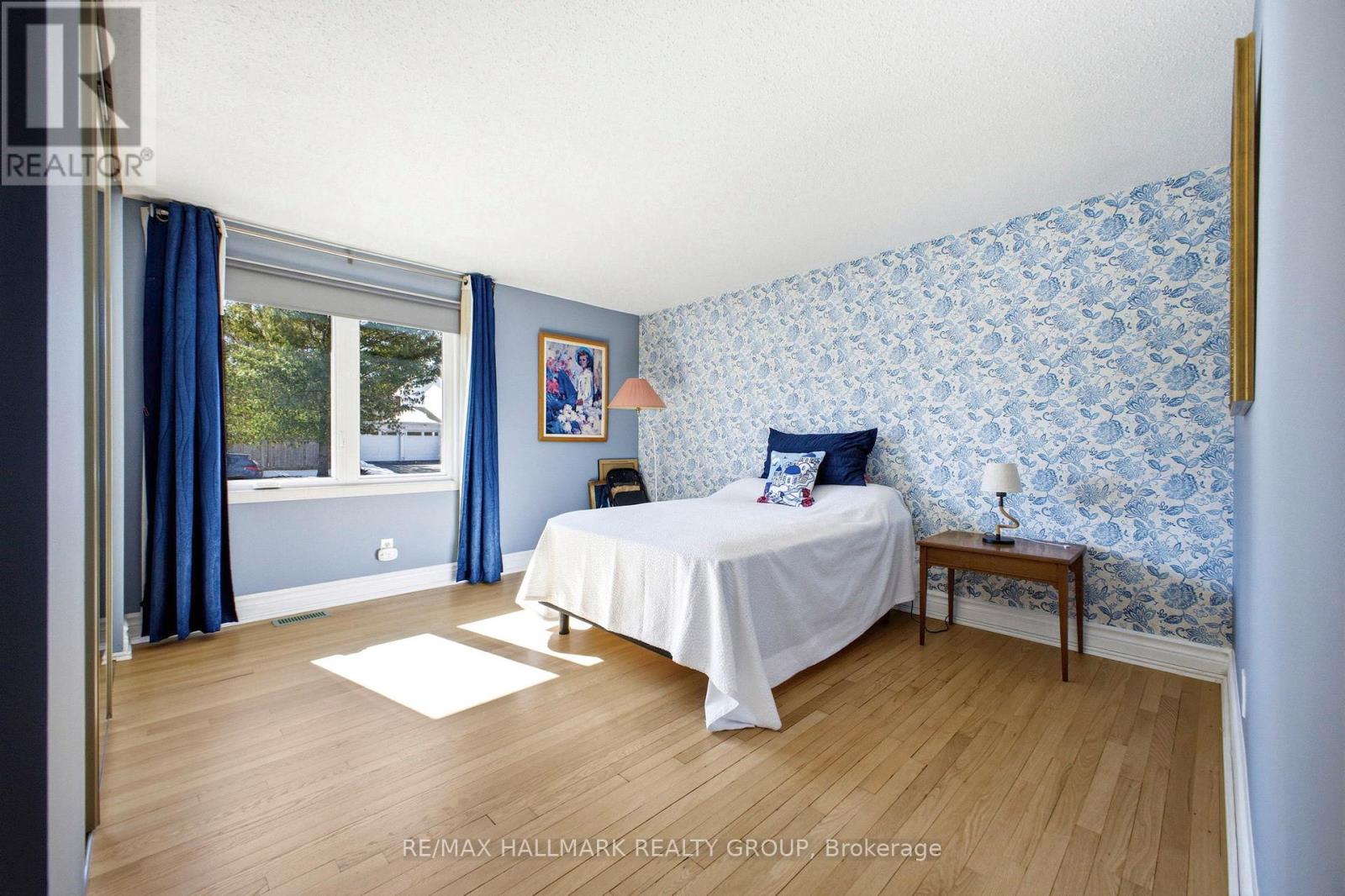 59 Ashgrove Crescent, Ottawa, Ontario  K2G 0S8 - Photo 15 - X12933830