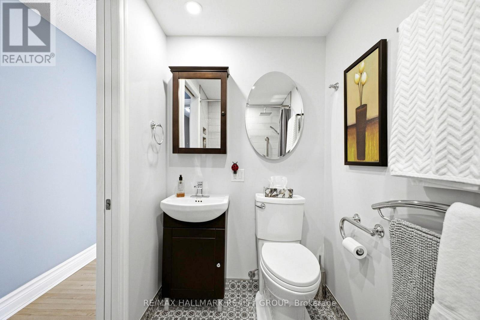 59 Ashgrove Crescent, Ottawa, Ontario  K2G 0S8 - Photo 18 - X12933830