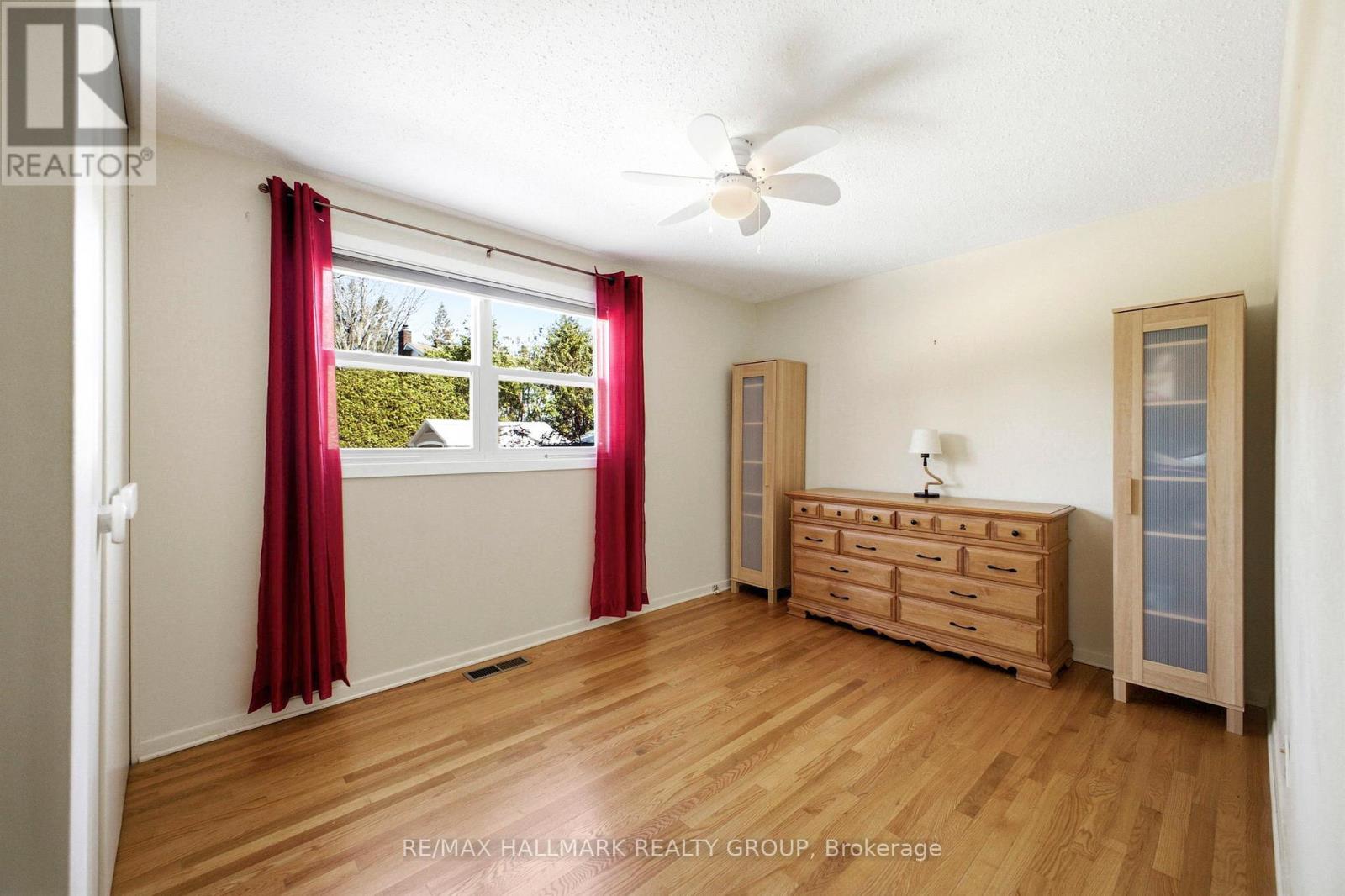 59 Ashgrove Crescent, Ottawa, Ontario  K2G 0S8 - Photo 19 - X12933830