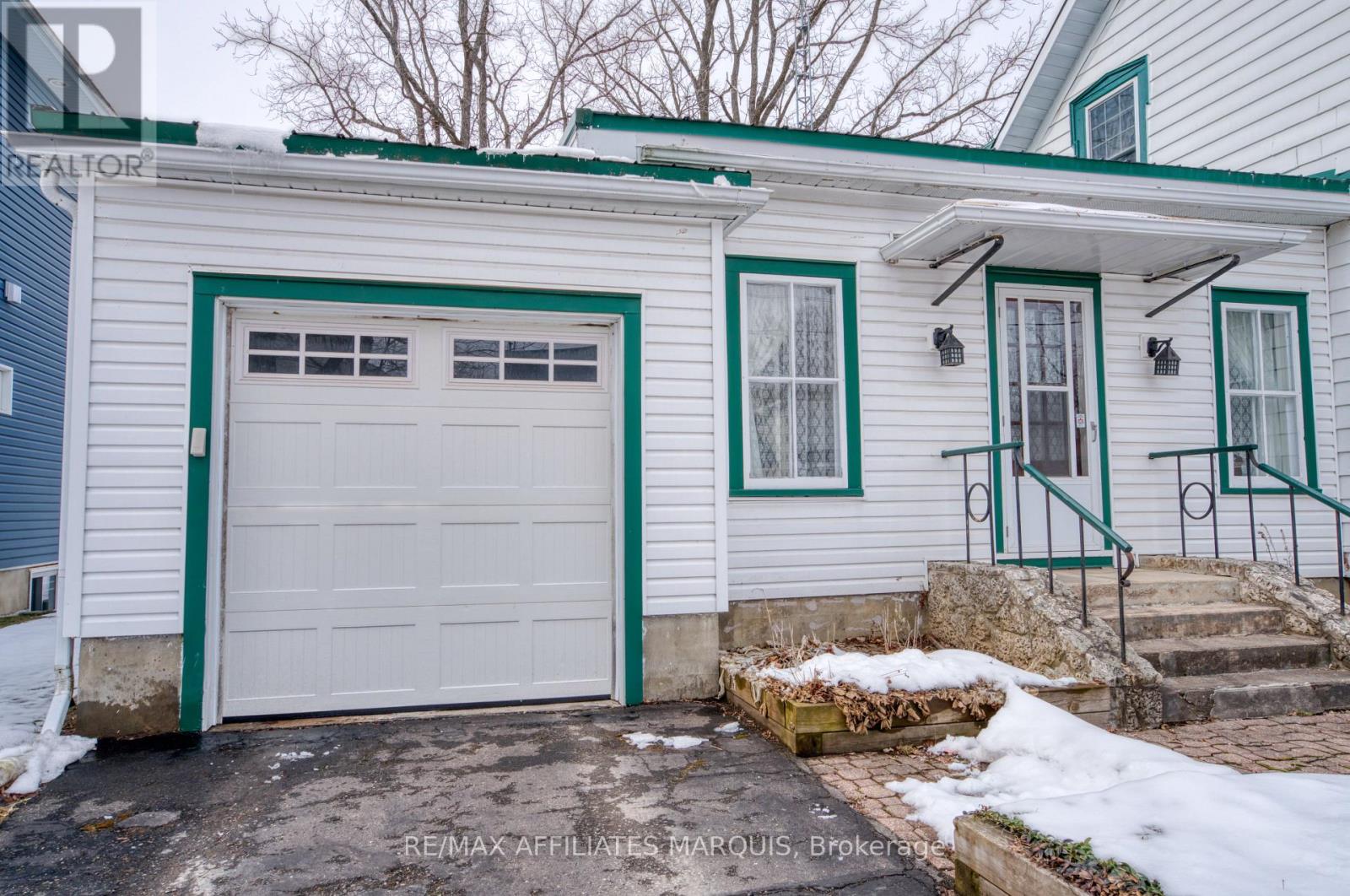 34 Church Street, Westport, Ontario  K0G 1X0 - Photo 32 - X12933850