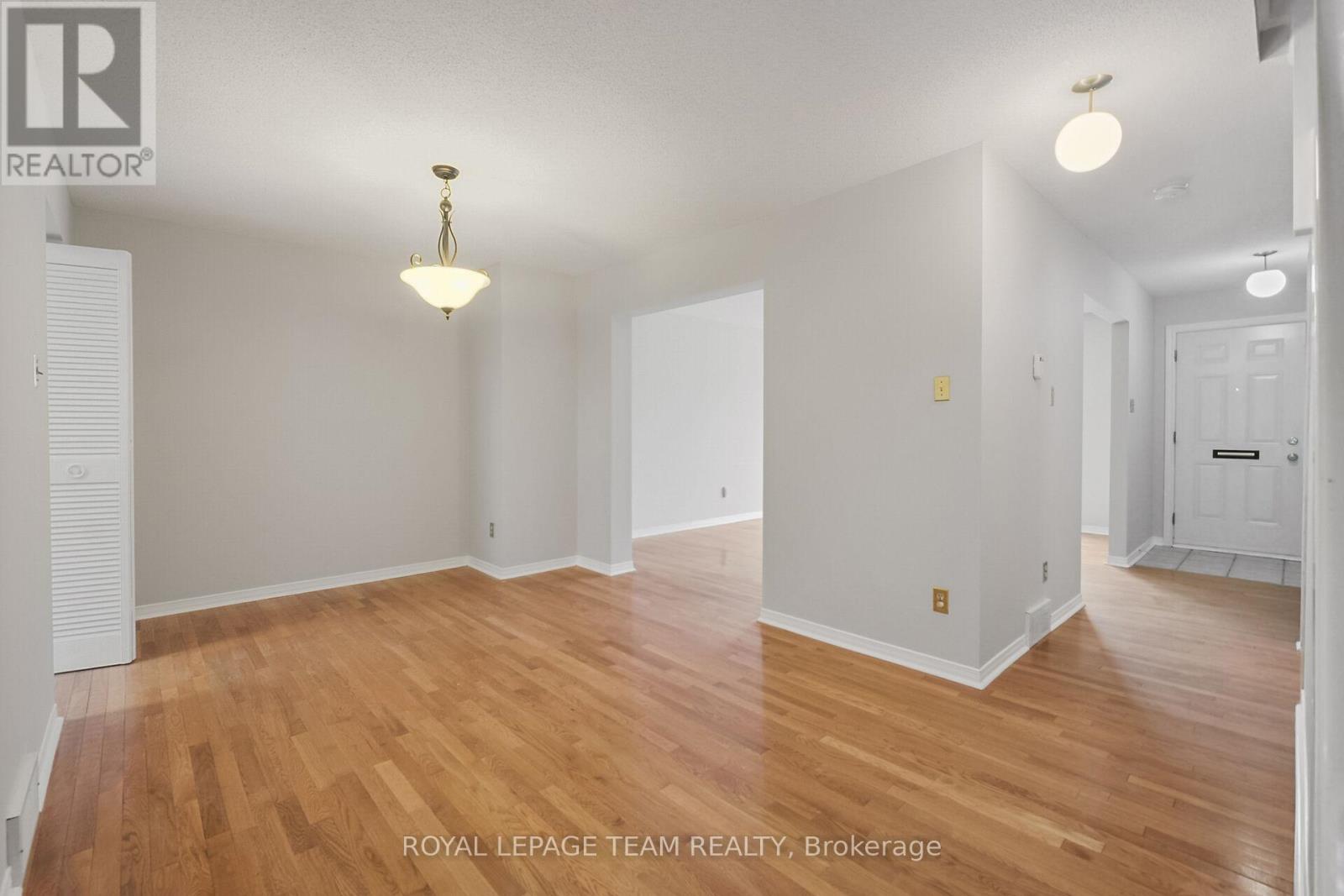 87 - 386 Kintyre Private, Ottawa, Ontario  K2C 3M6 - Photo 8 - X12933864