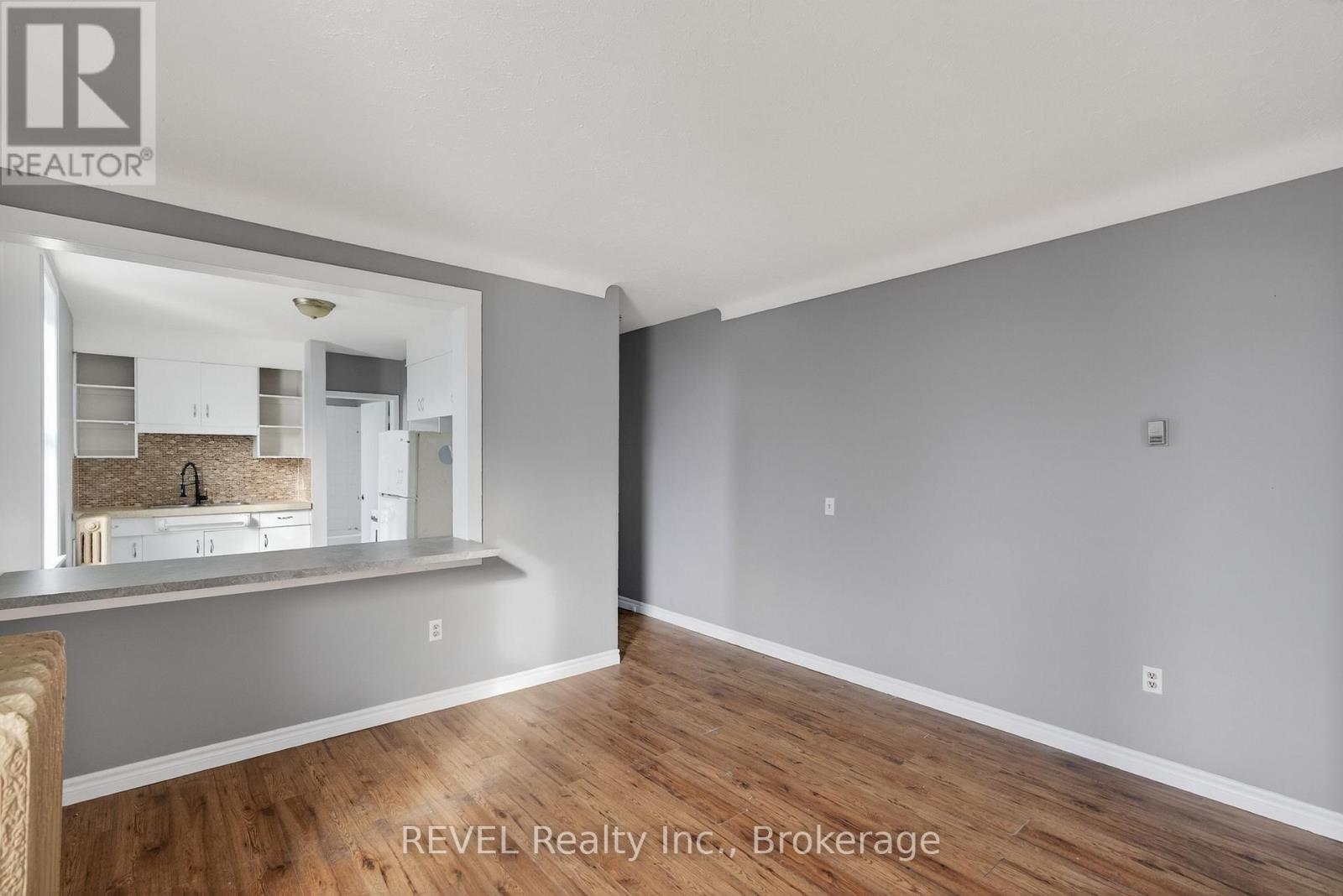 229 Main Street W, Port Colborne, Ontario  L3K 3V7 - Photo 15 - X12933800