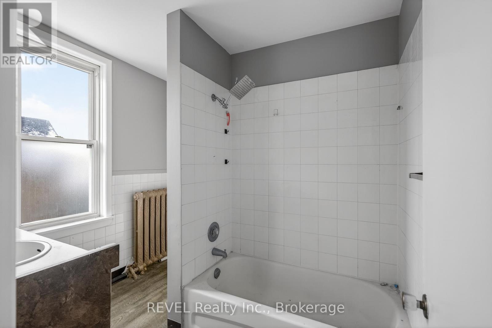 229 Main Street W, Port Colborne, Ontario  L3K 3V7 - Photo 20 - X12933800