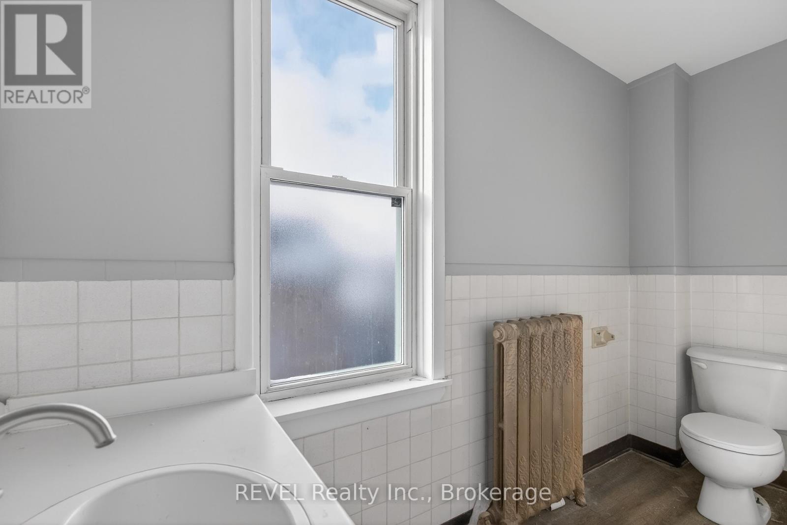 229 Main Street W, Port Colborne, Ontario  L3K 3V7 - Photo 22 - X12933800