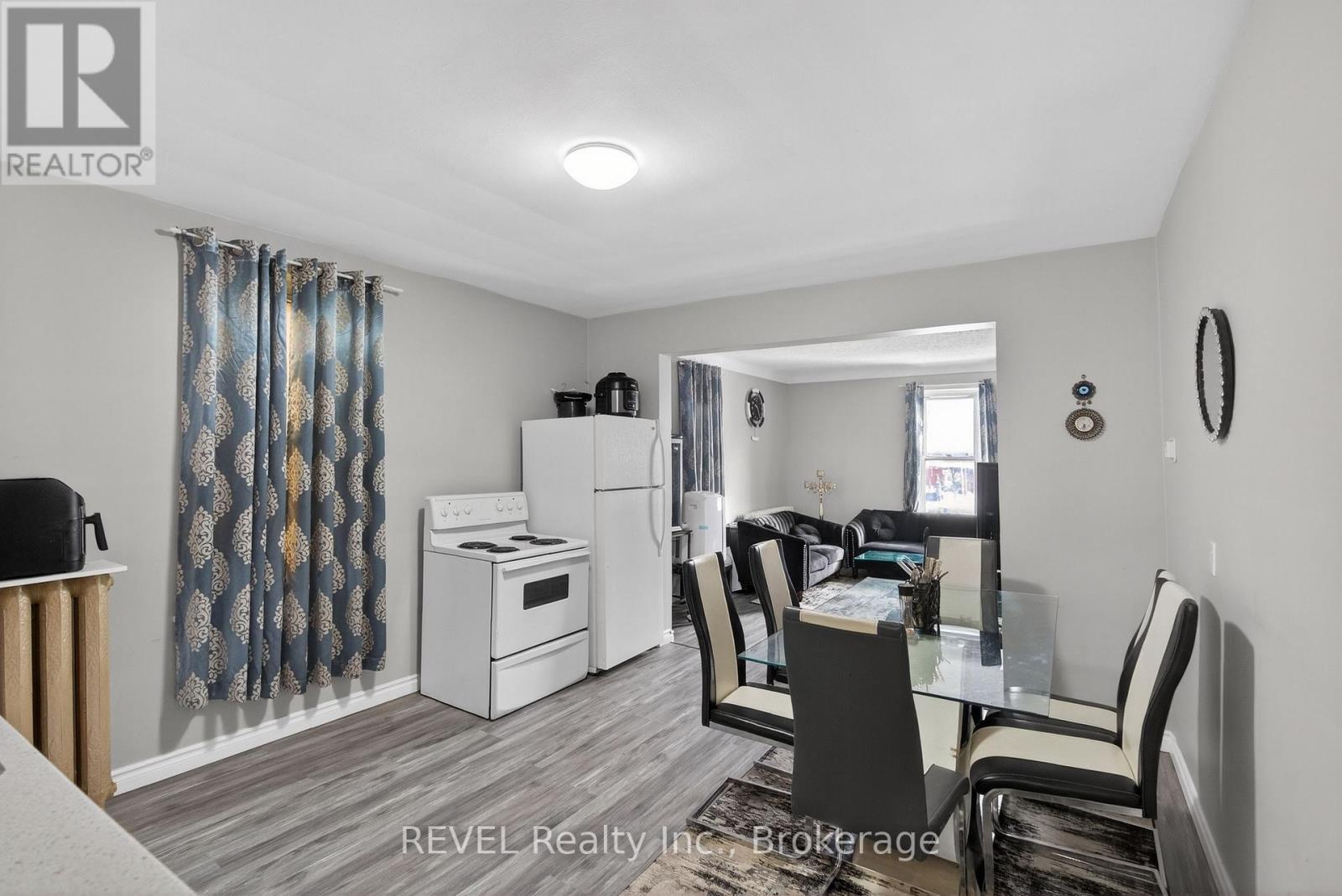 229 Main Street W, Port Colborne, Ontario  L3K 3V7 - Photo 26 - X12933800