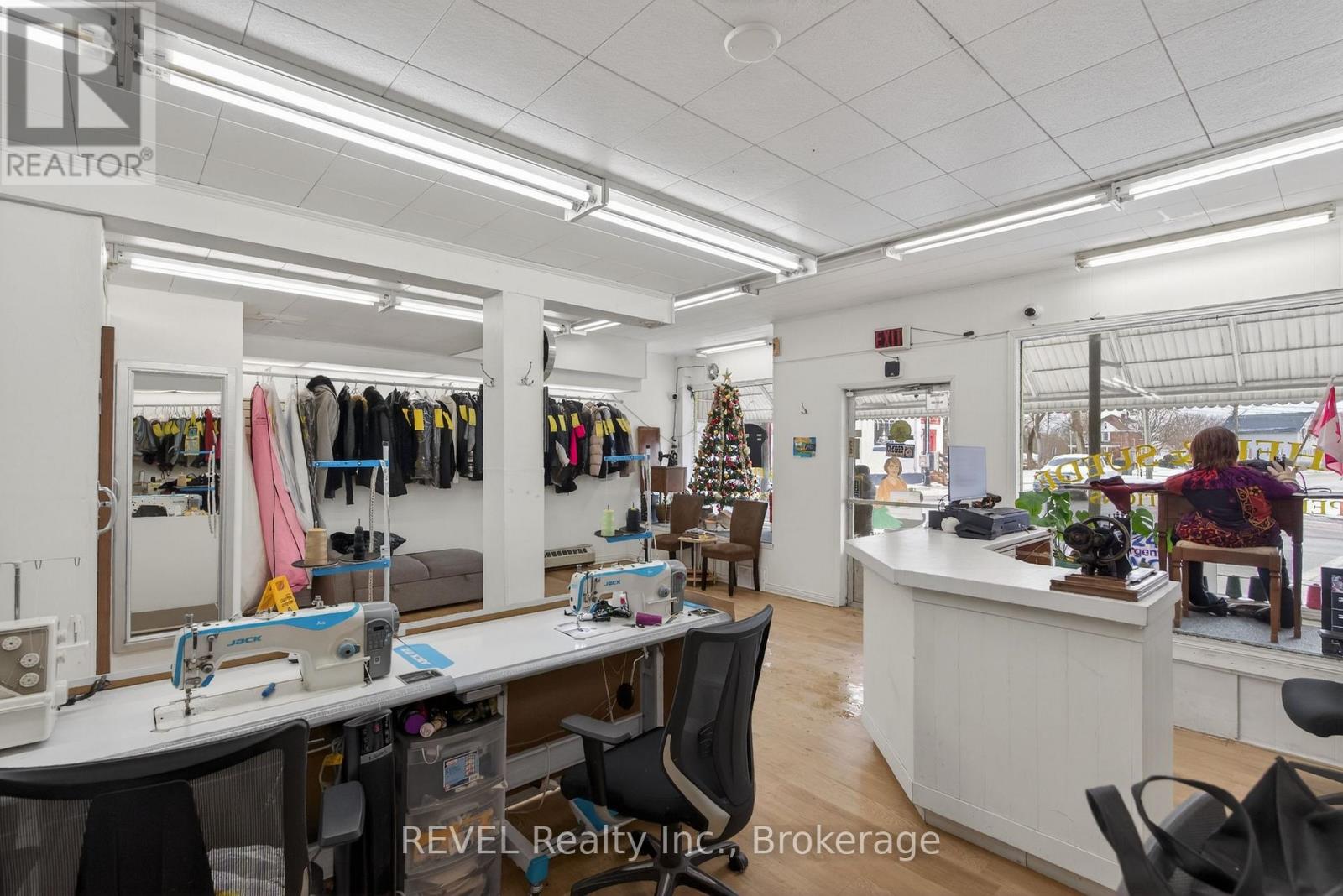 229 Main Street W, Port Colborne, Ontario  L3K 3V7 - Photo 35 - X12933800