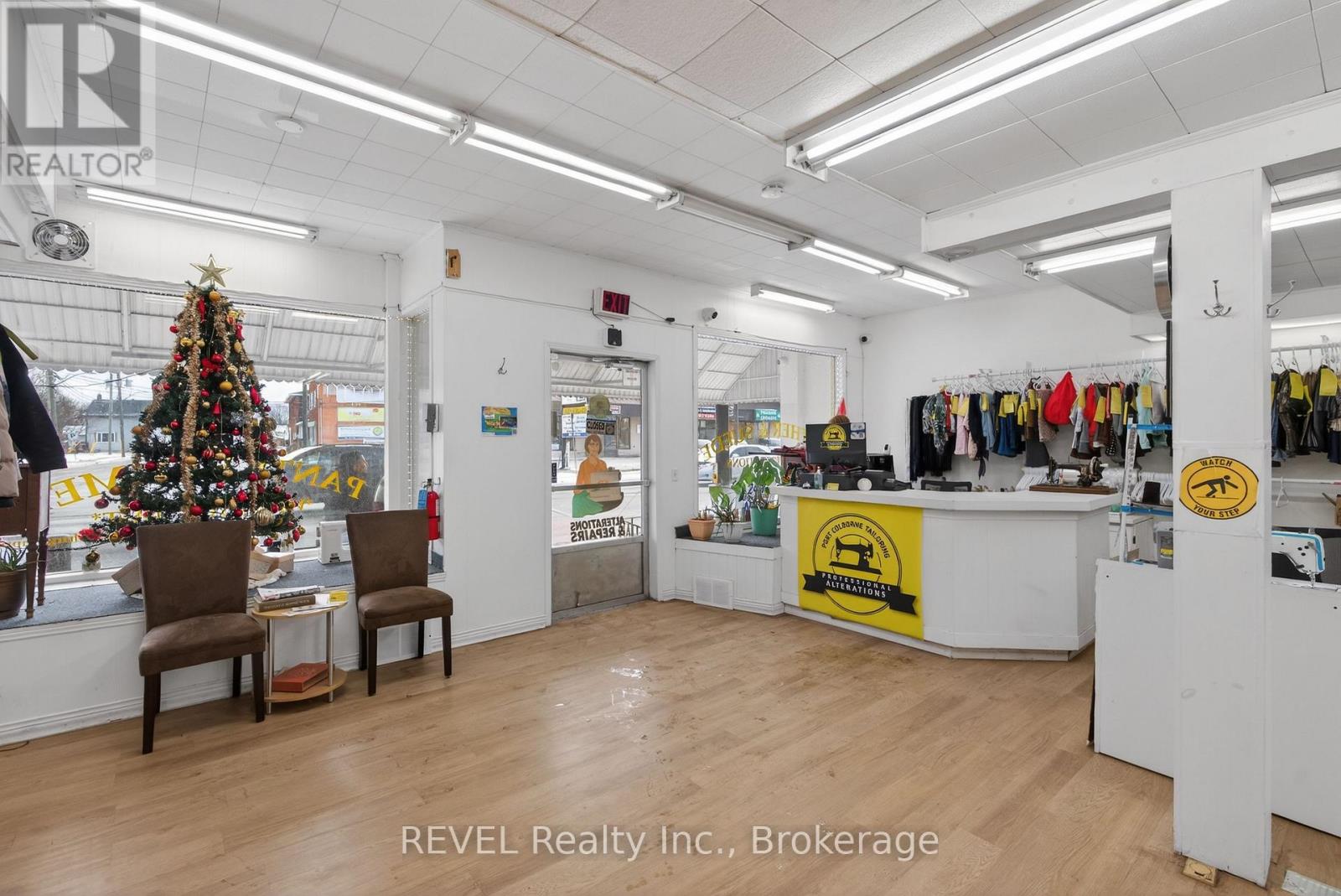 229 Main Street W, Port Colborne, Ontario  L3K 3V7 - Photo 37 - X12933800