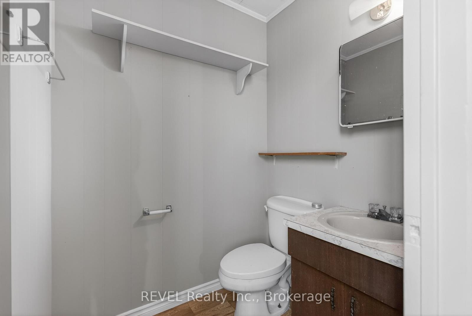 229 Main Street W, Port Colborne, Ontario  L3K 3V7 - Photo 6 - X12933800