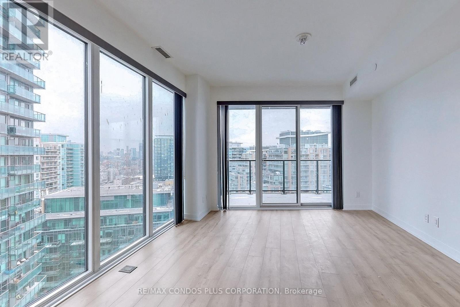 1910 - 135 East Liberty Street, Toronto (Niagara), Ontario  M6K 0G7 - Photo 8 - C12933826