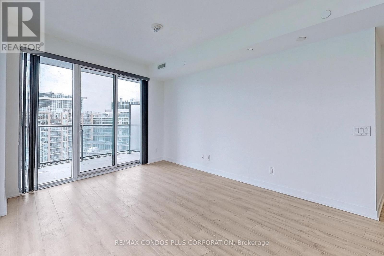 1910 - 135 East Liberty Street, Toronto (Niagara), Ontario  M6K 0G7 - Photo 9 - C12933826