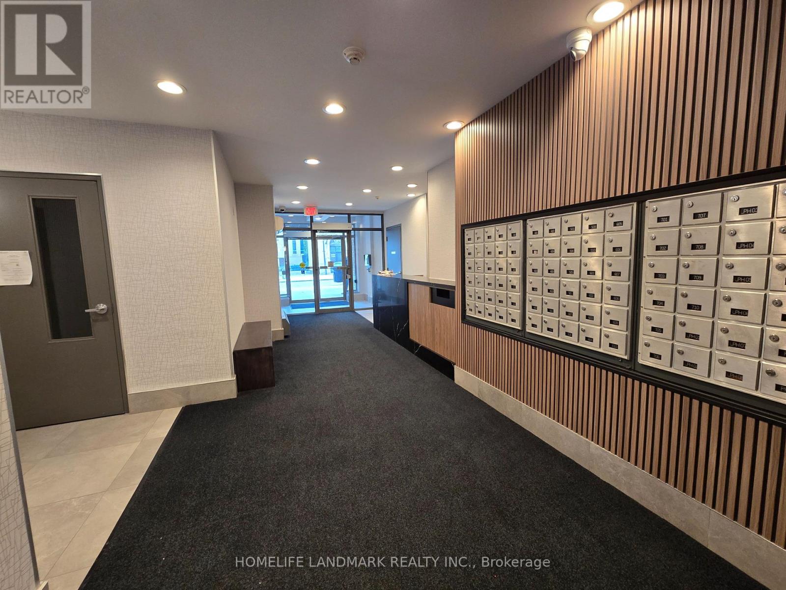 #206 - 140 Bathurst Street, Toronto, Ontario  M5V 3N8 - Photo 5 - C12933842