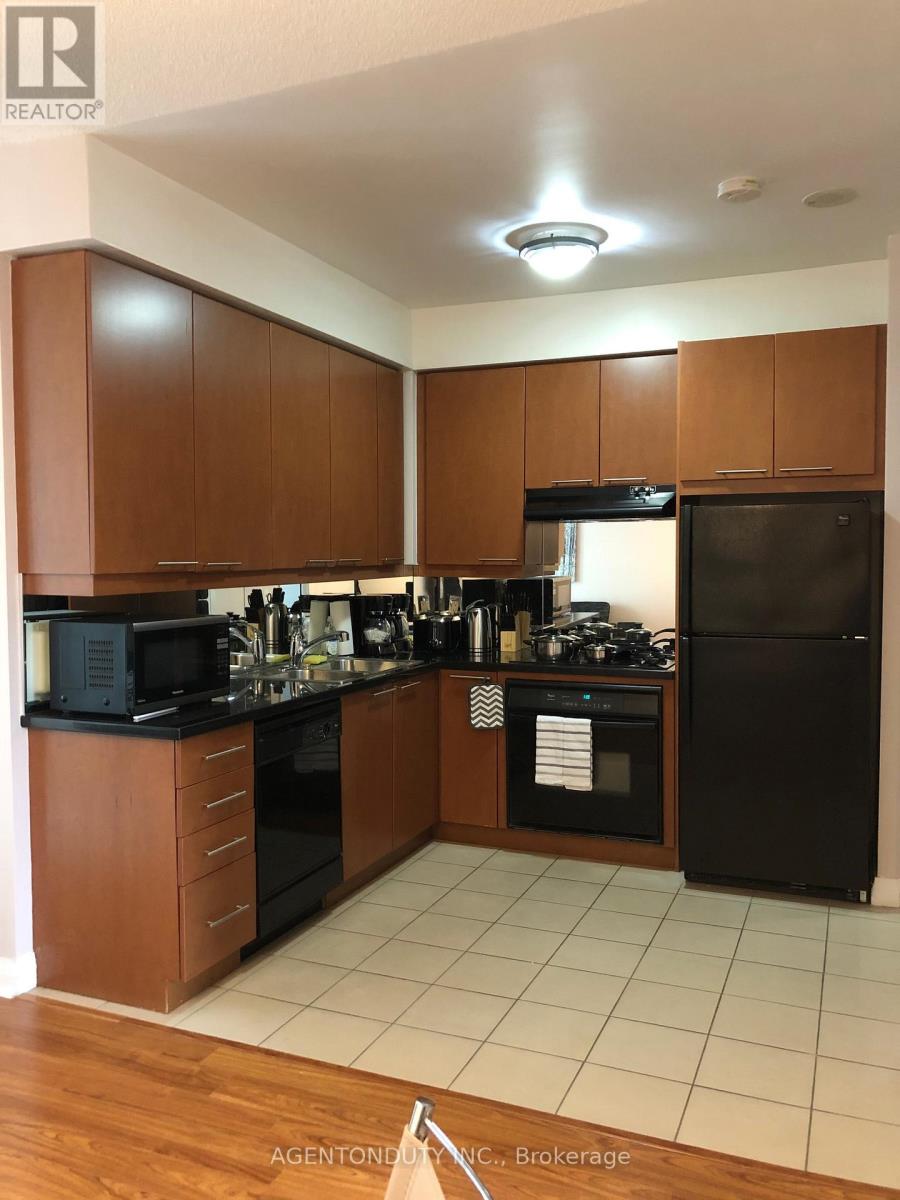 701 - 1121 Bay Street, Toronto (Bay Street Corridor), Ontario  M5S 3L9 - Photo 2 - C12933872