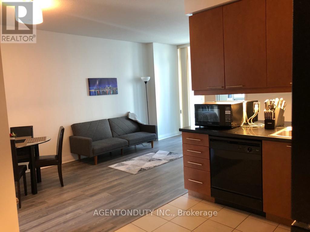 701 - 1121 Bay Street, Toronto (Bay Street Corridor), Ontario  M5S 3L9 - Photo 4 - C12933872